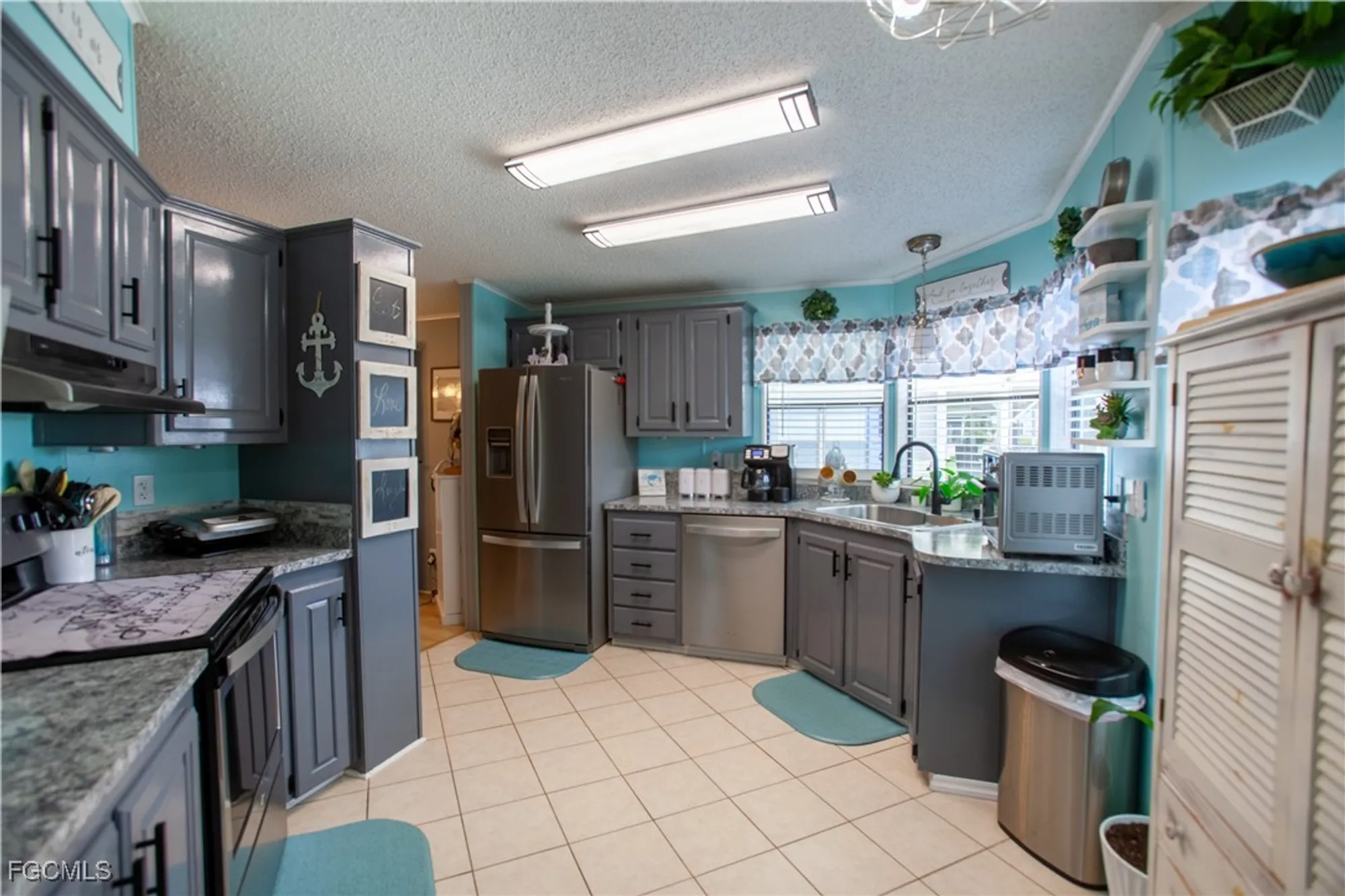 Property Slideshow image 13 of 40 | 14513 nathan hale ln, North Fort Myers, FL, 33917