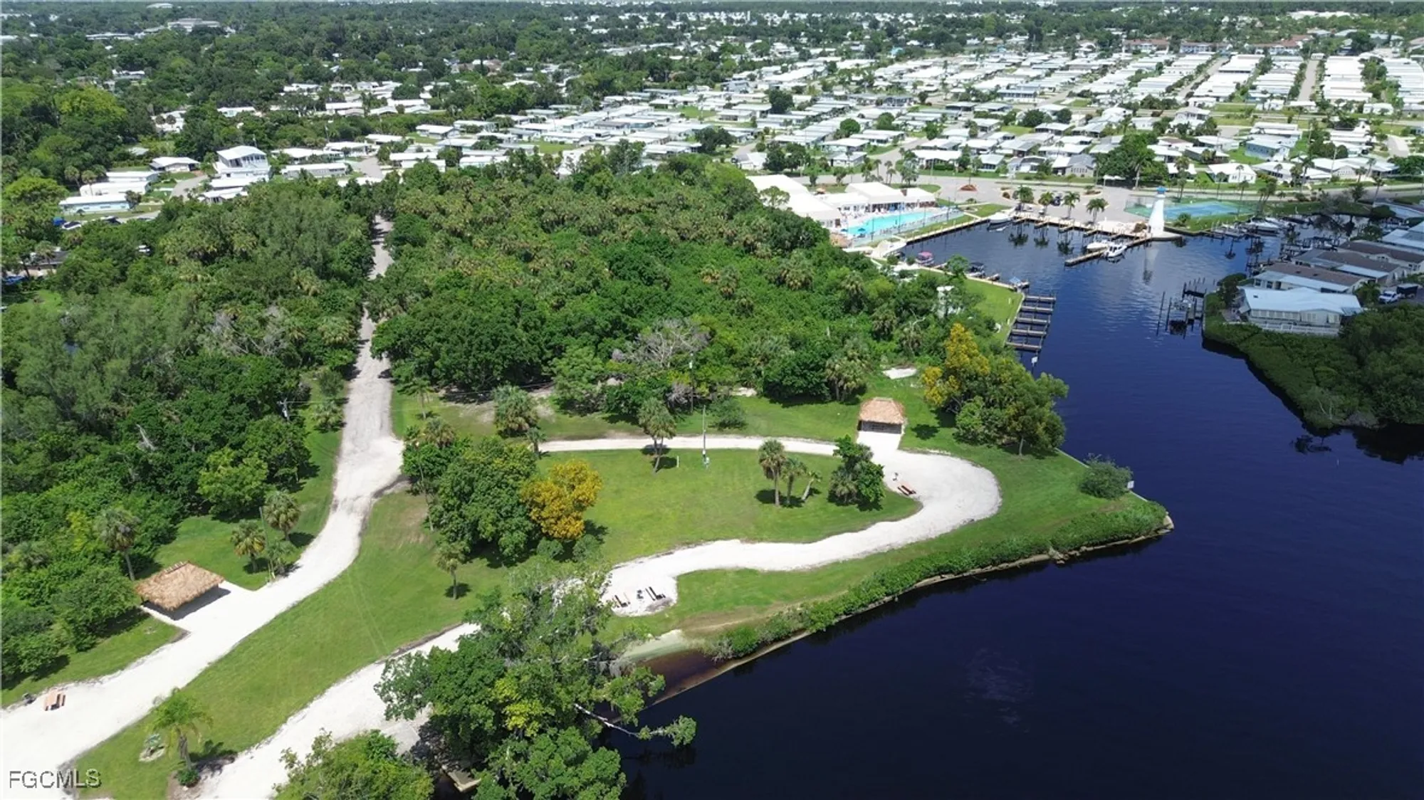 Property Slideshow image 29 of 40 | 14513 nathan hale ln, North Fort Myers, FL, 33917