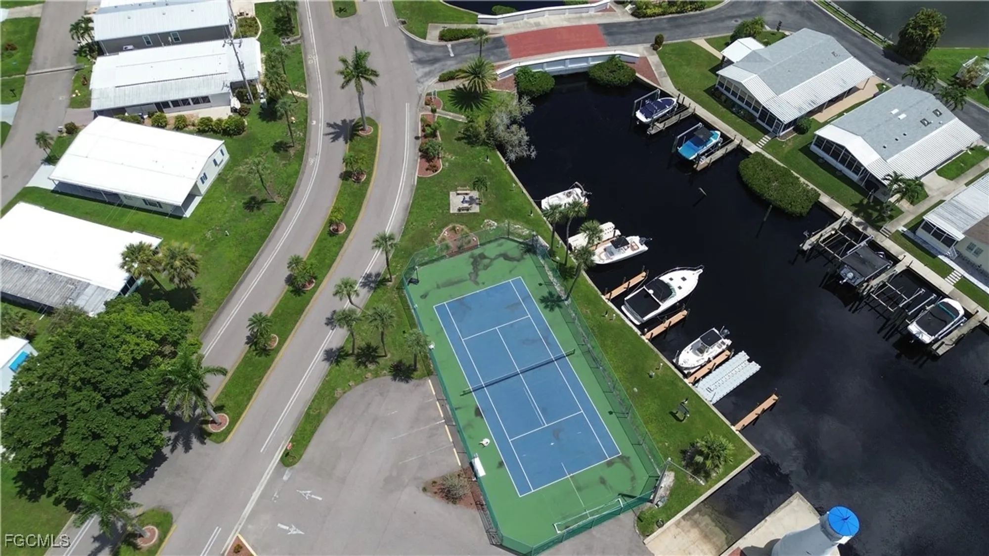 Property Slideshow image 35 of 40 | 14513 nathan hale ln, North Fort Myers, FL, 33917