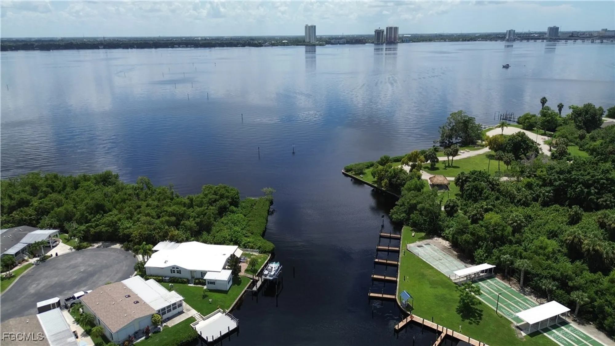 Property Slideshow image 38 of 40 | 14513 nathan hale ln, North Fort Myers, FL, 33917