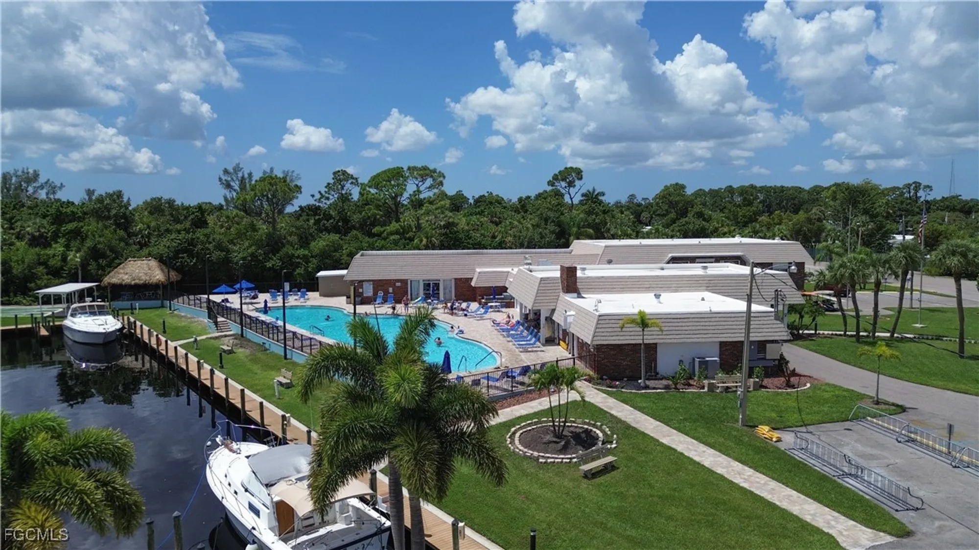 Property Slideshow image 33 of 40 | 14513 nathan hale ln, North Fort Myers, FL, 33917