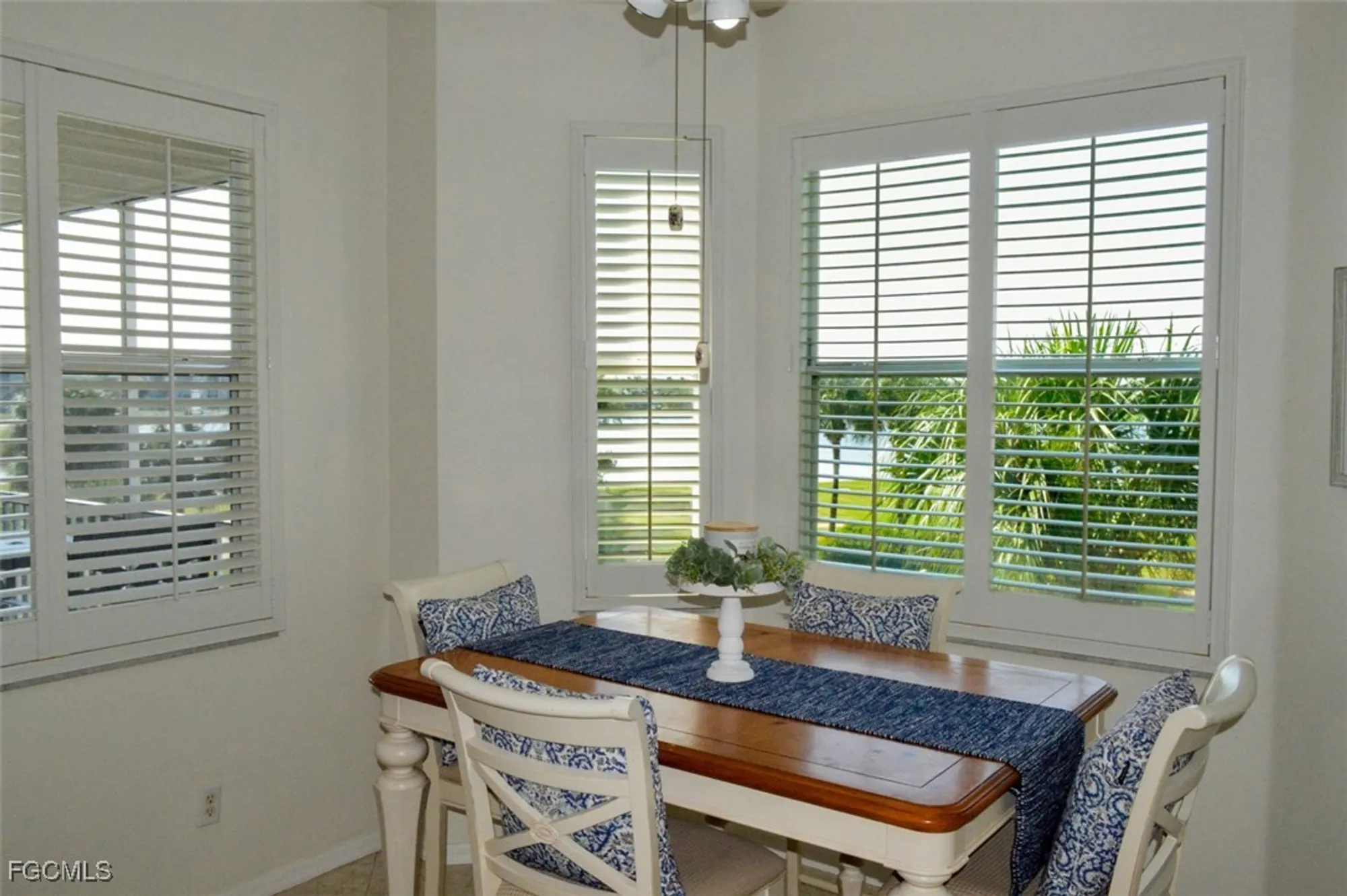 Property Slideshow image 14 of 36 | 8076 queen palm ln apt 432, Fort Myers, FL, 33966