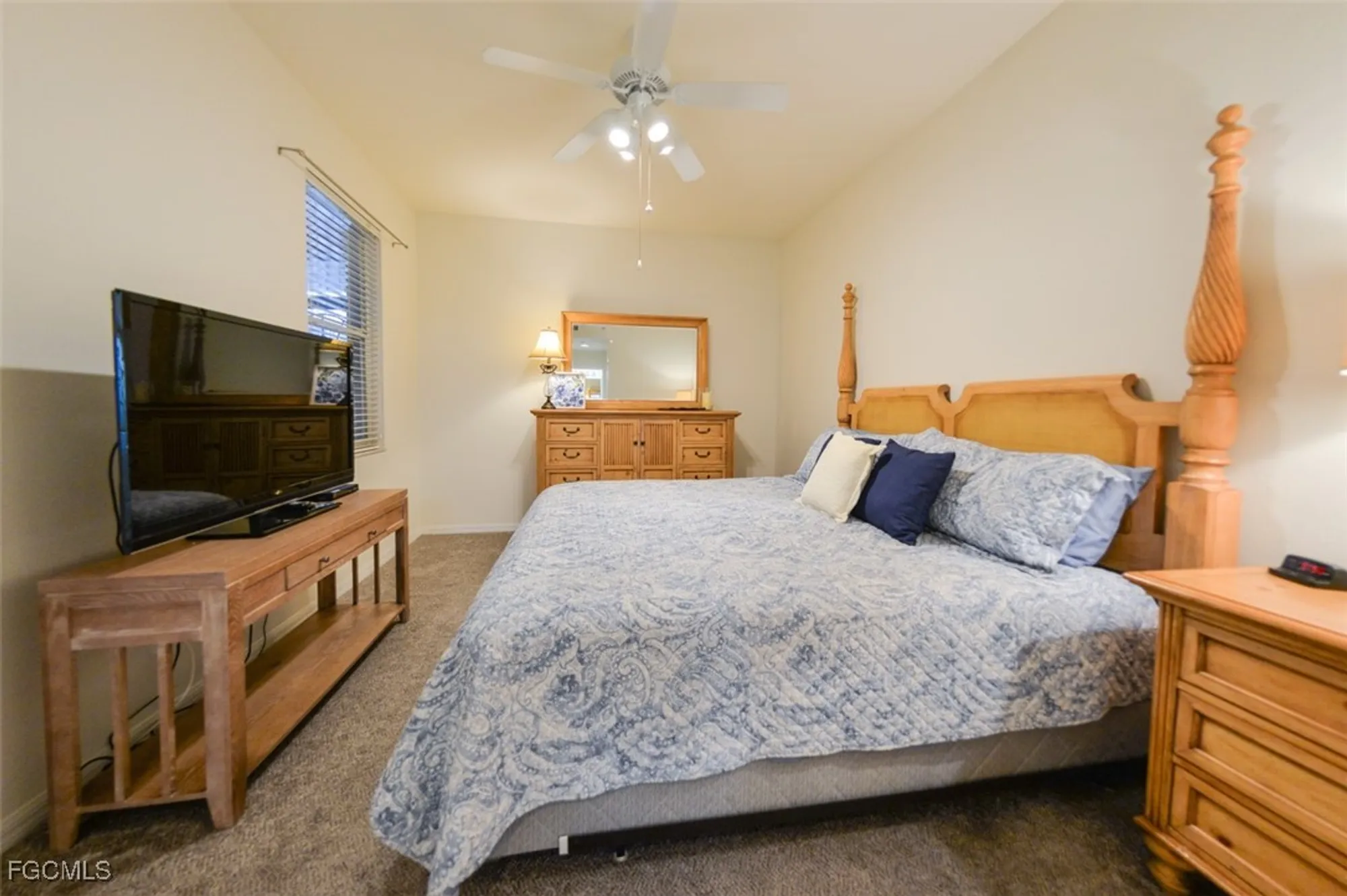 Property Slideshow image 19 of 36 | 8076 queen palm ln apt 432, Fort Myers, FL, 33966
