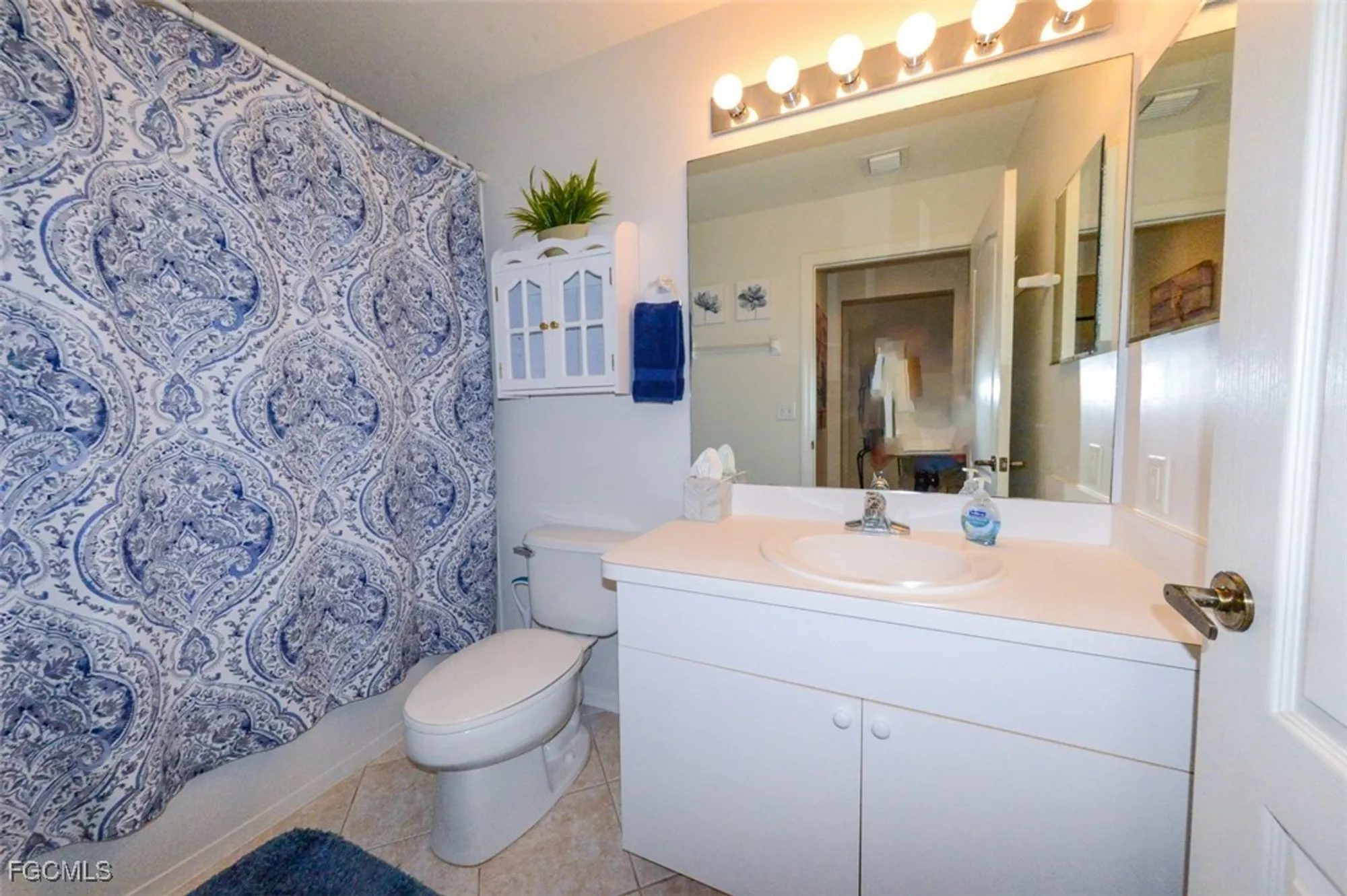 Property Slideshow image 26 of 36 | 8076 queen palm ln apt 432, Fort Myers, FL, 33966