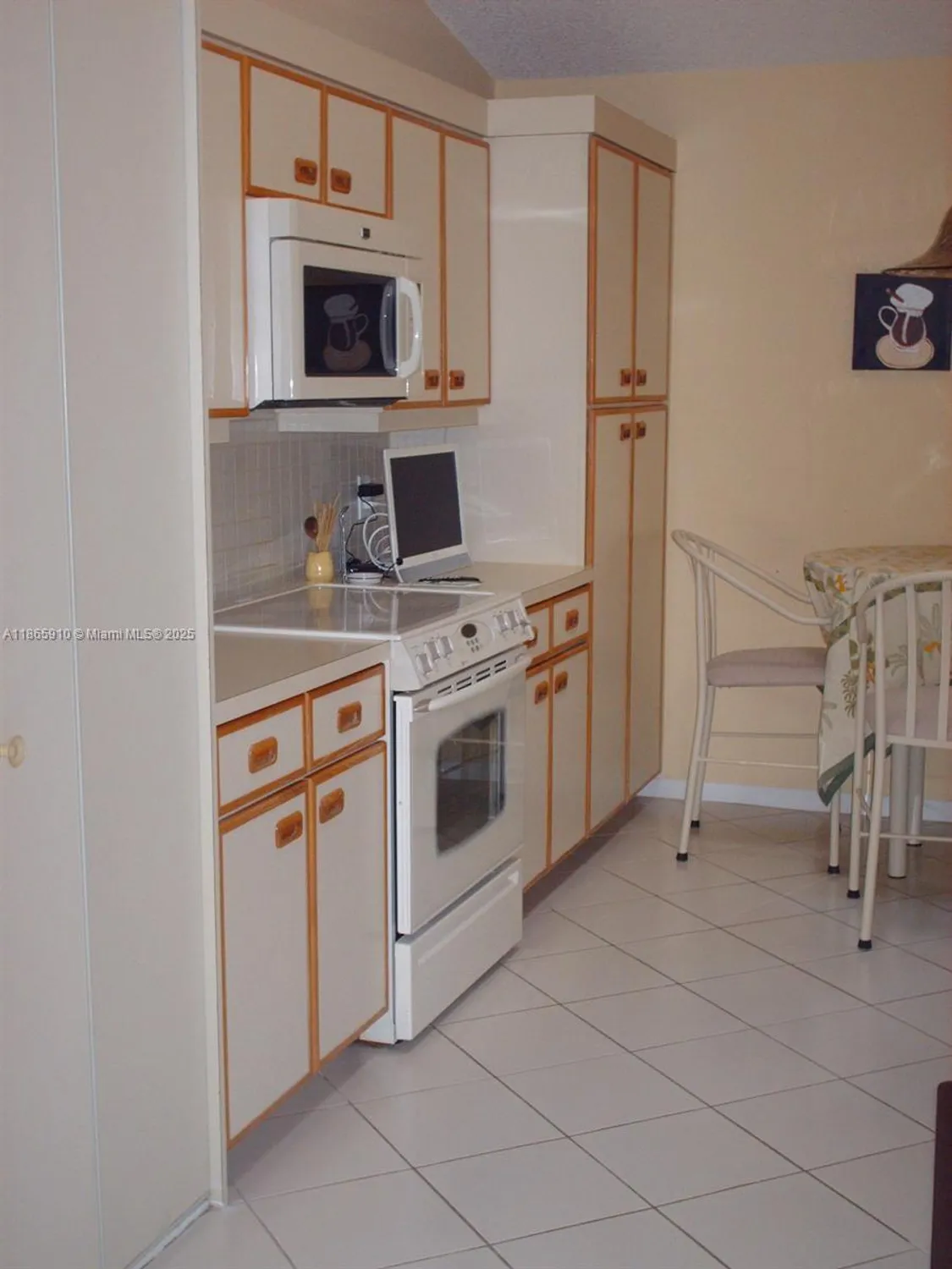 Property Slideshow image 5 of 8 | 10655 skyflower way, Boynton Beach, FL, 33436