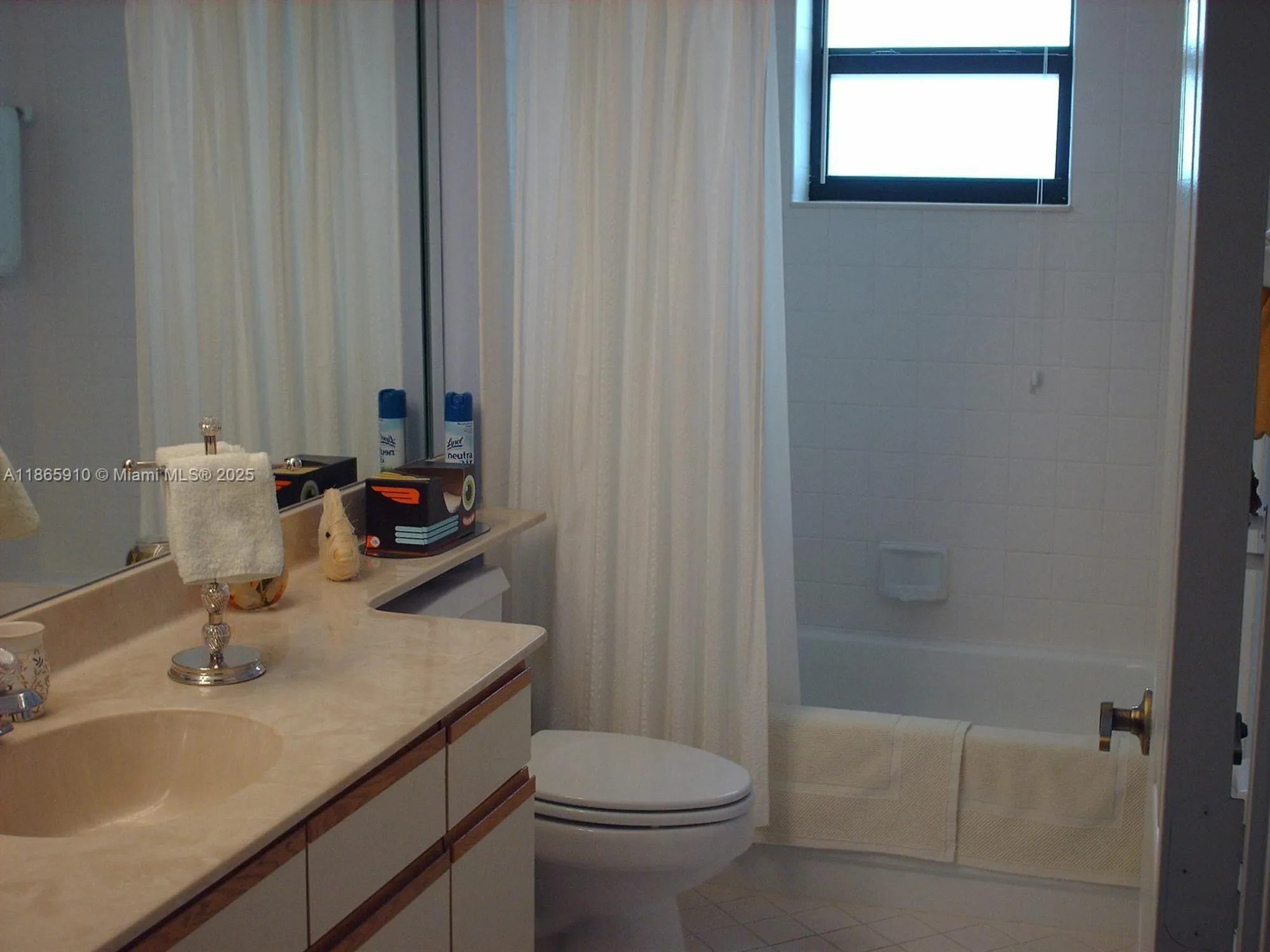 Property Slideshow image 7 of 8 | 10655 skyflower way, Boynton Beach, FL, 33436