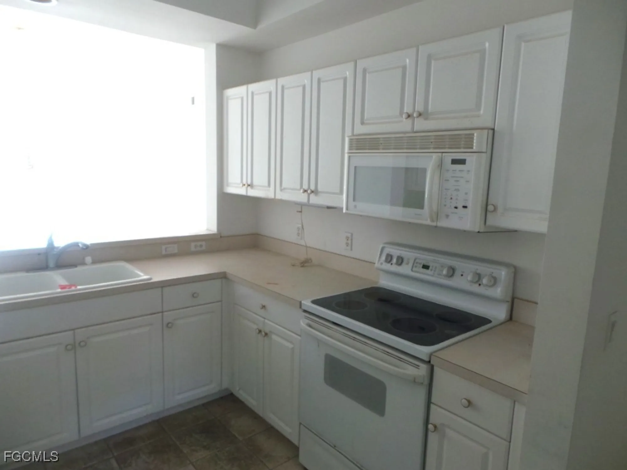 Property Slideshow image 27 of 38 | 14310 bristol bay pl 205, Fort Myers, FL, 33912