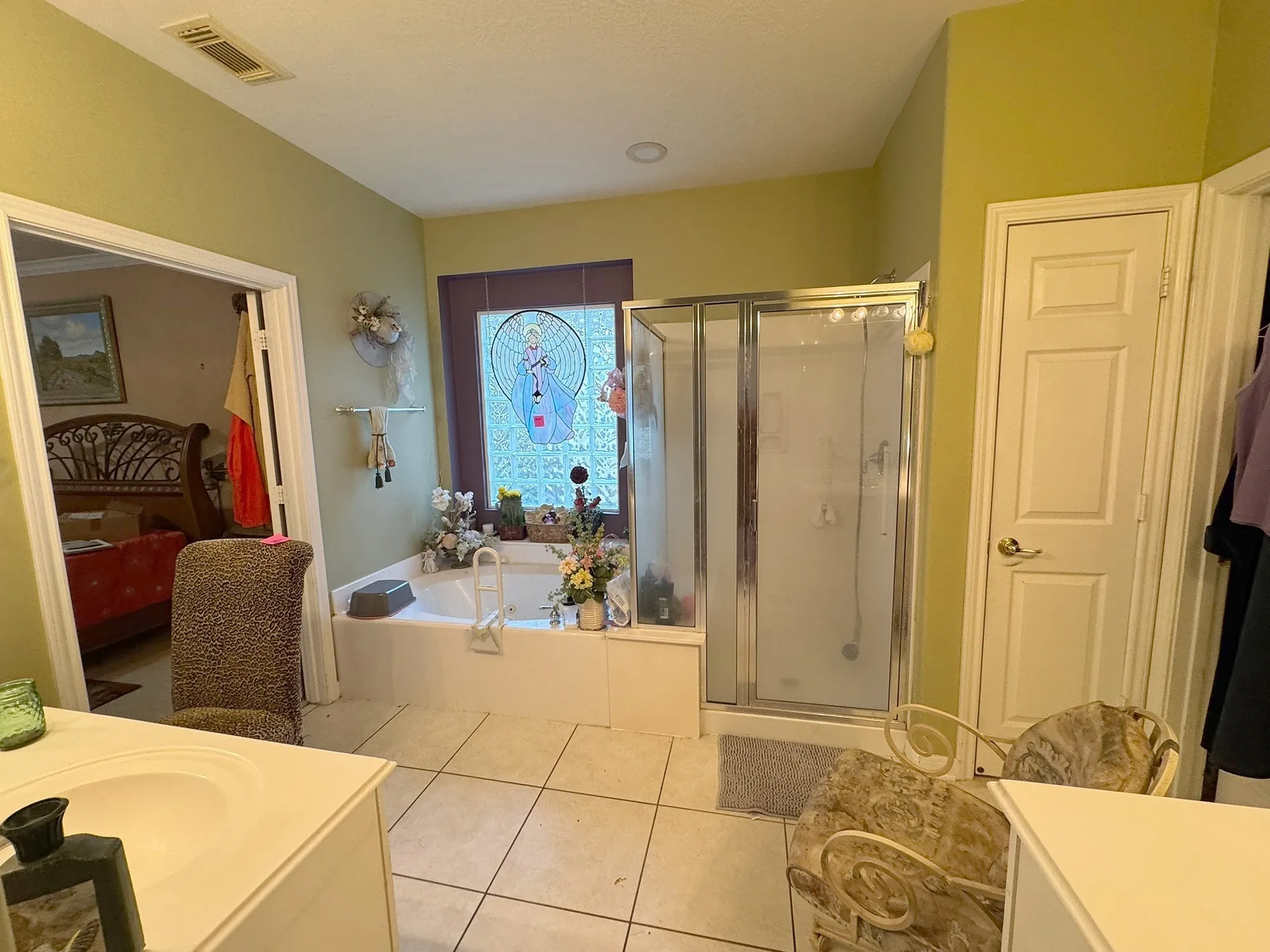 Property Slideshow image 14 of 30 | 51 n country gate cir, Conroe, TX, 77384