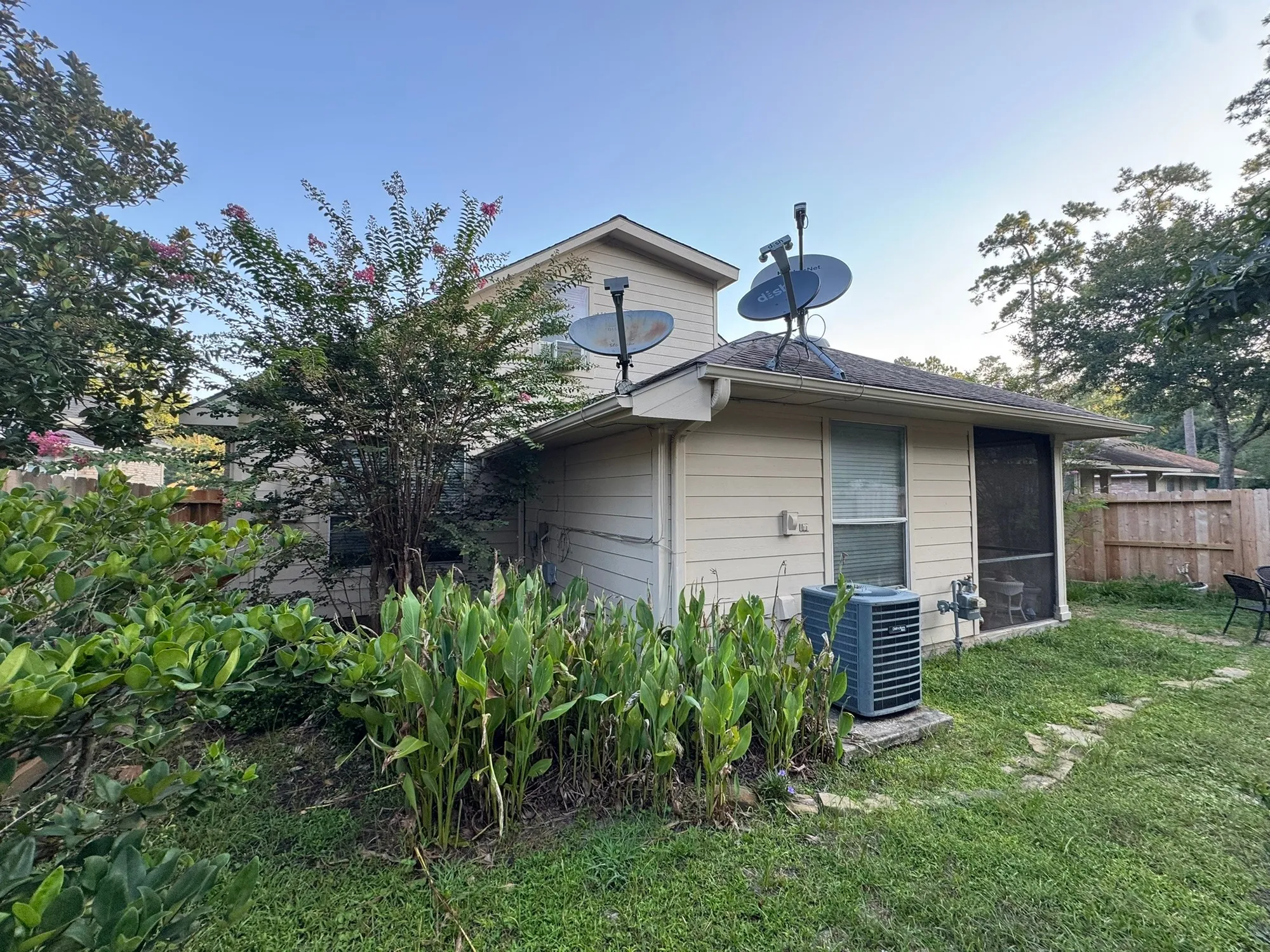 Property Slideshow image 27 of 30 | 51 n country gate cir, Conroe, TX, 77384