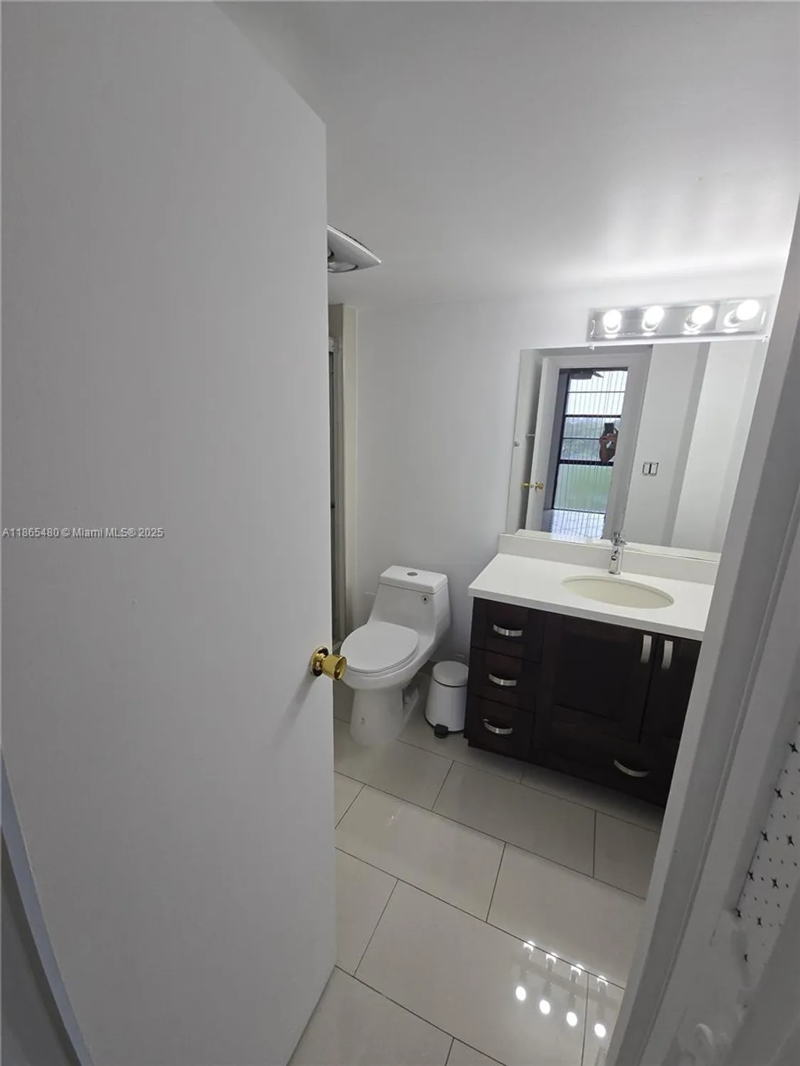 Property Slideshow image 15 of 22 | 20500 w country club dr apt 614, Aventura, FL, 33180