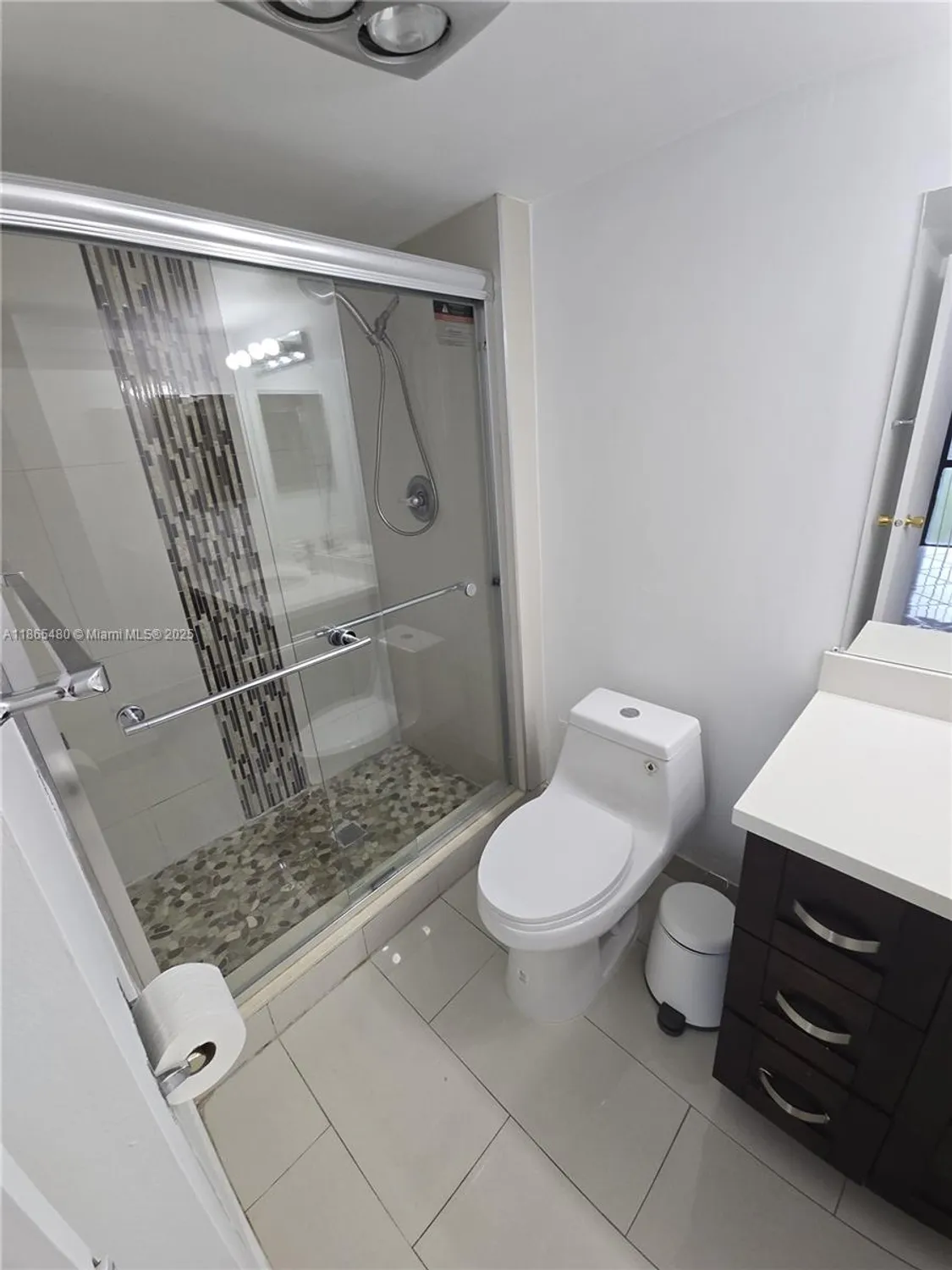 Property Slideshow image 16 of 22 | 20500 w country club dr apt 614, Aventura, FL, 33180