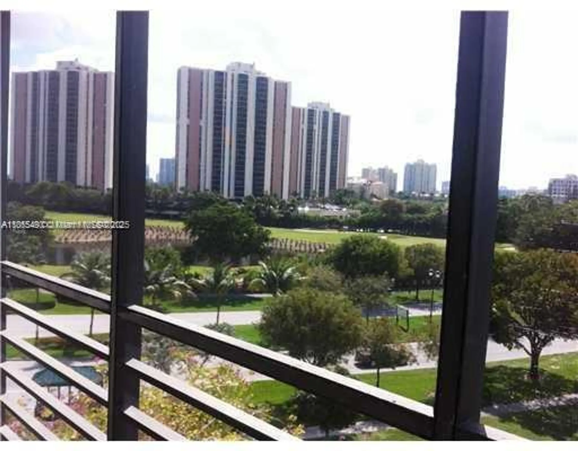 Property Slideshow image 19 of 22 | 20500 w country club dr apt 614, Aventura, FL, 33180