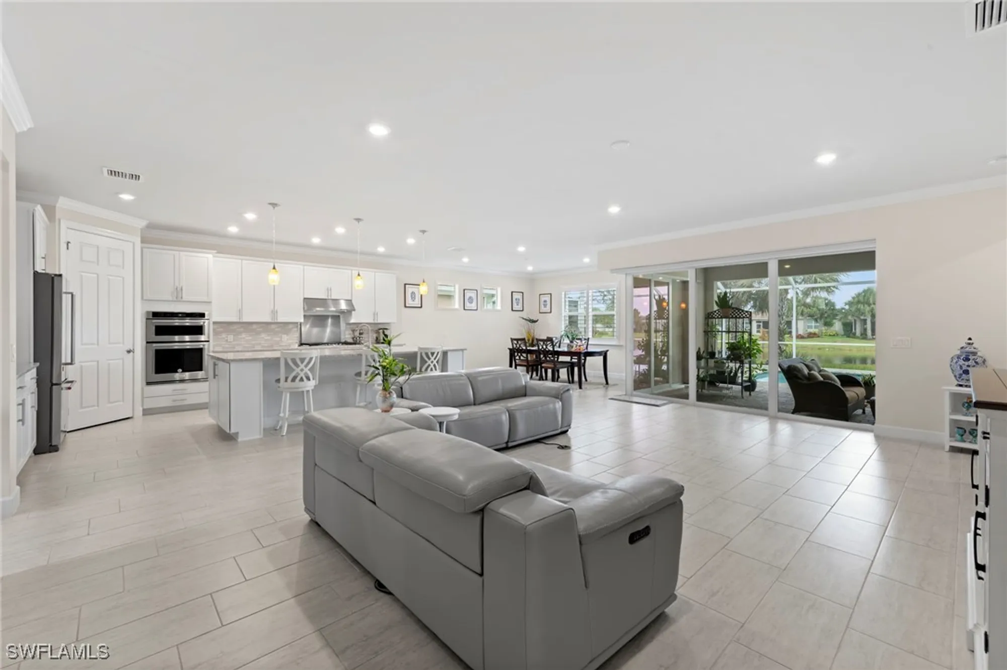 Property Slideshow image 19 of 48 | 10530 jackson square dr, Estero, FL, 33928