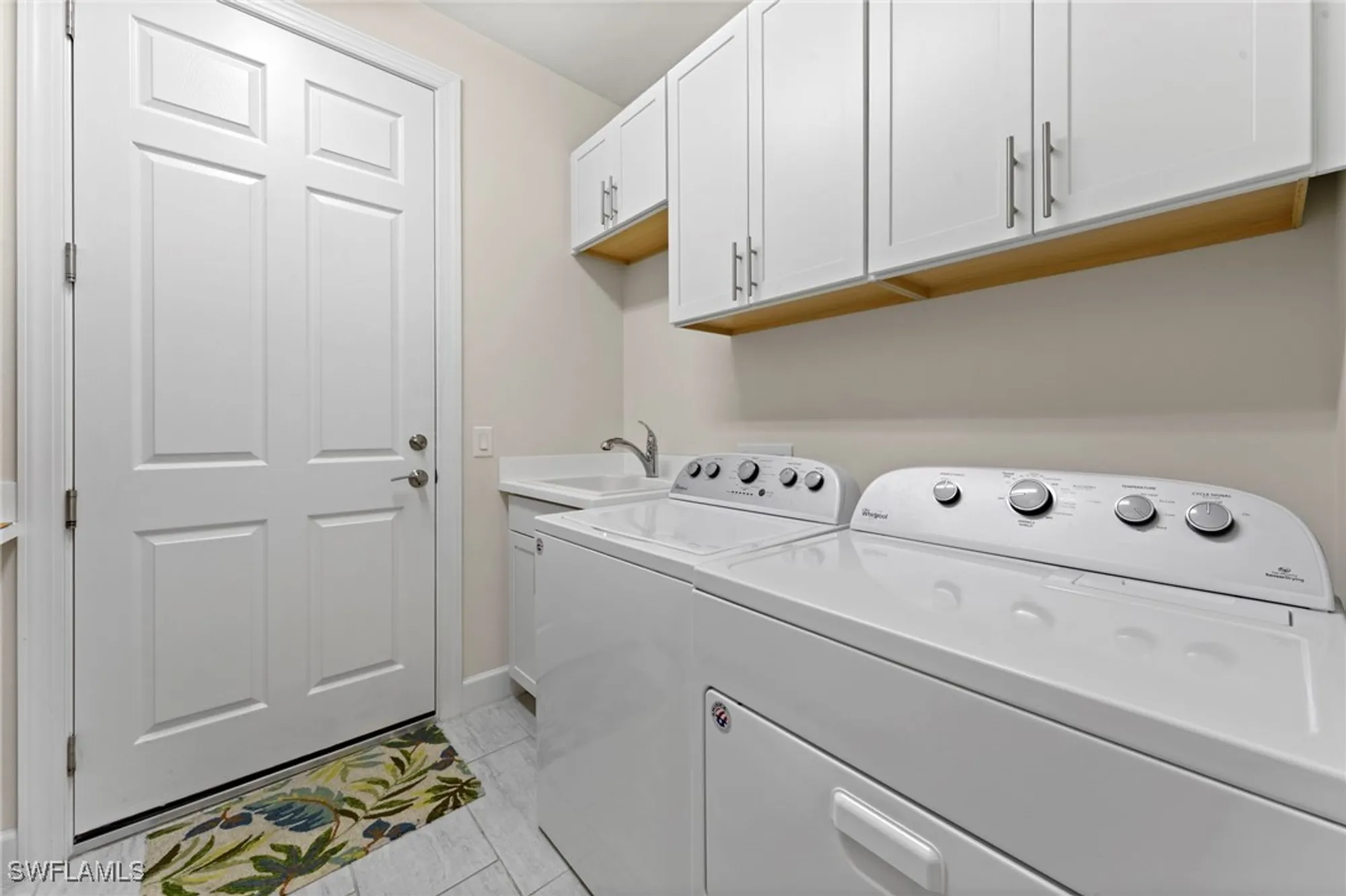Property Slideshow image 31 of 48 | 10530 jackson square dr, Estero, FL, 33928