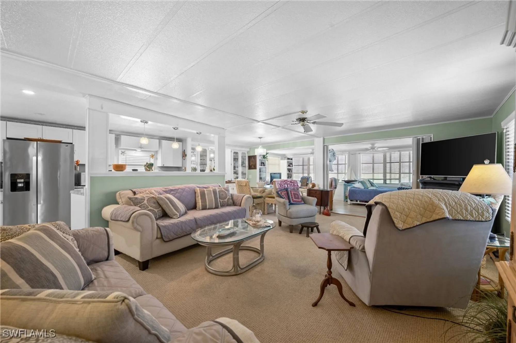 Property Slideshow image 18 of 45 | 10 cannes dr, Naples, FL, 34112