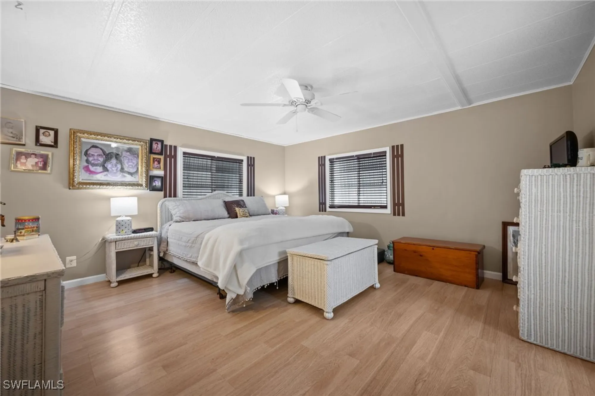 Property Slideshow image 25 of 45 | 10 cannes dr, Naples, FL, 34112