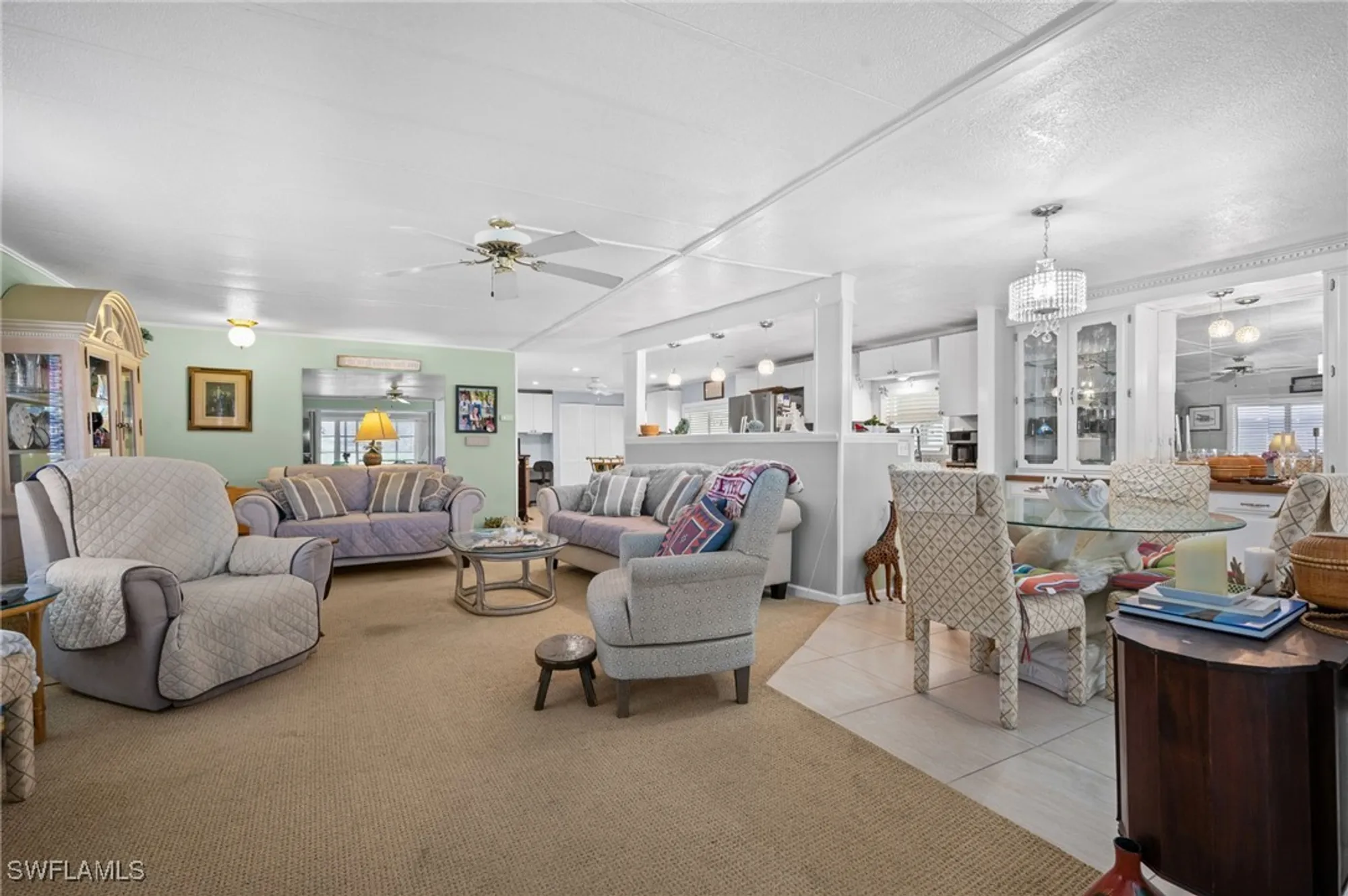 Property Slideshow image 21 of 45 | 10 cannes dr, Naples, FL, 34112