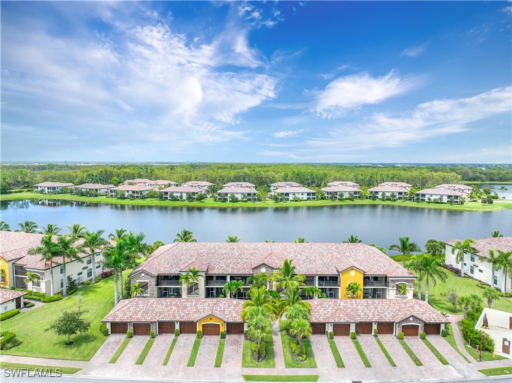 Property Slideshow image 22 of 41 | 9517 avellino way 2215, Naples, FL, 34113