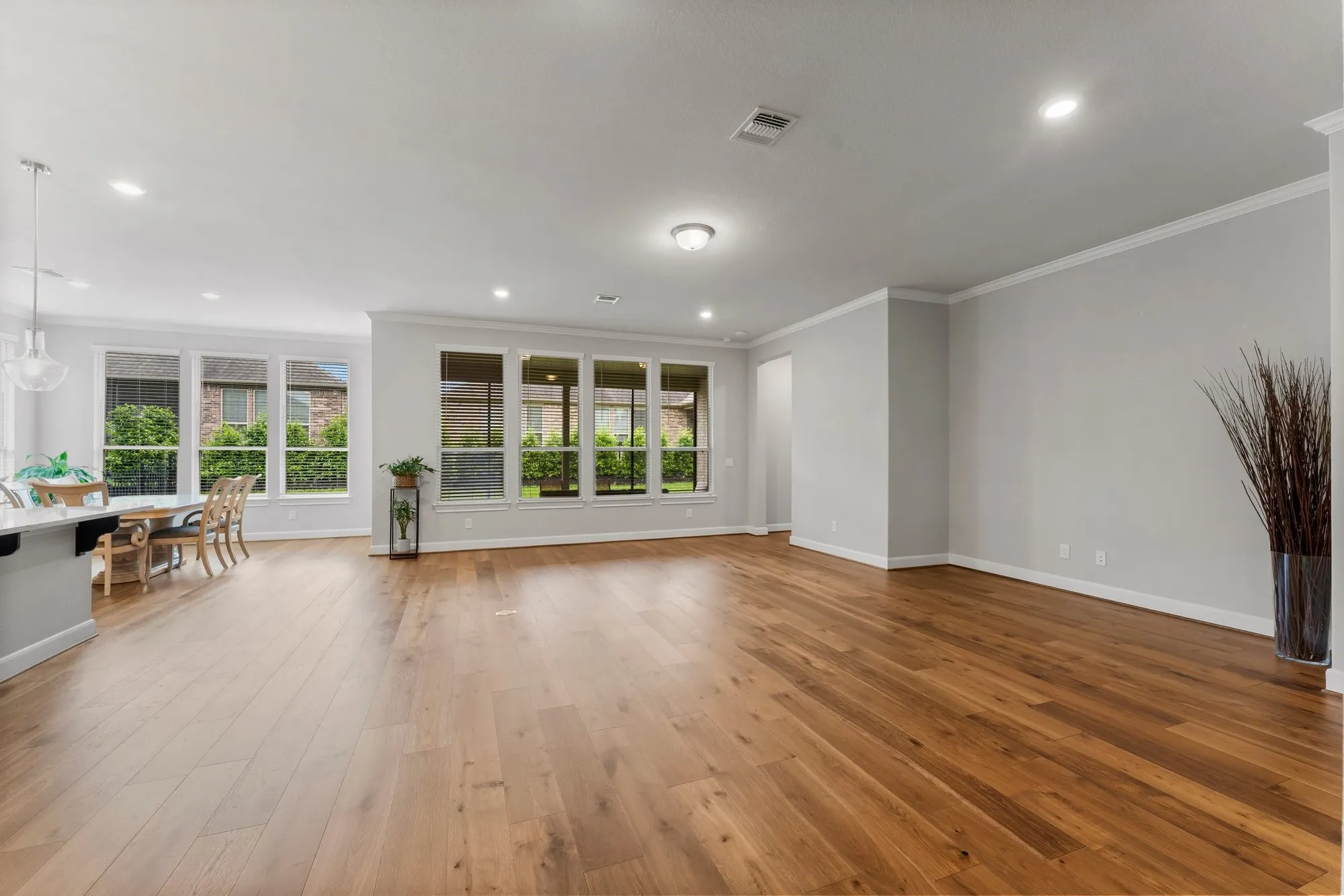 Property Slideshow image 38 of 42 | 225 fox trotter, The Woodlands, TX, 77382