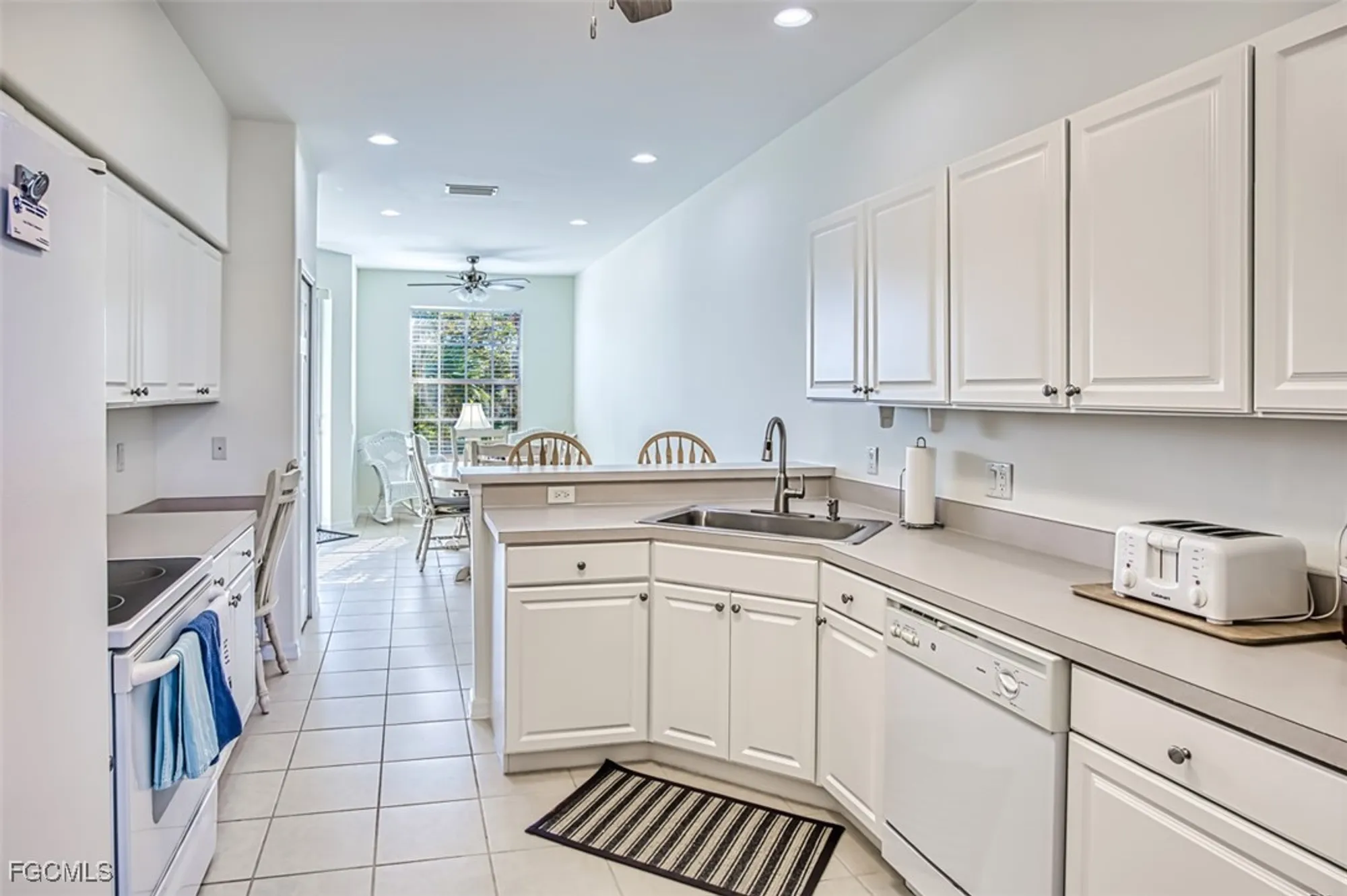 Property Slideshow image 17 of 49 | 10021 sky view way 1305, Fort Myers, FL, 33913