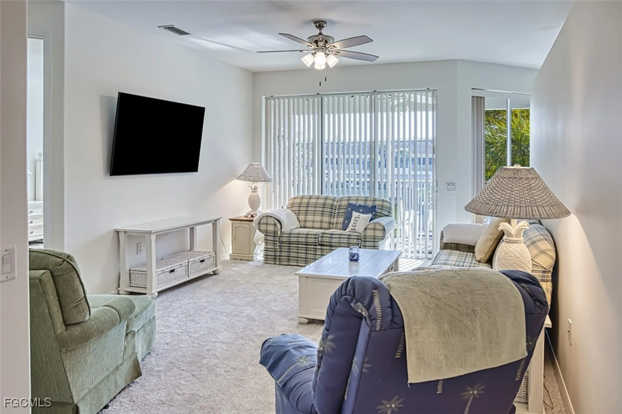 Property Slideshow image 10 of 49 | 10021 sky view way 1305, Fort Myers, FL, 33913