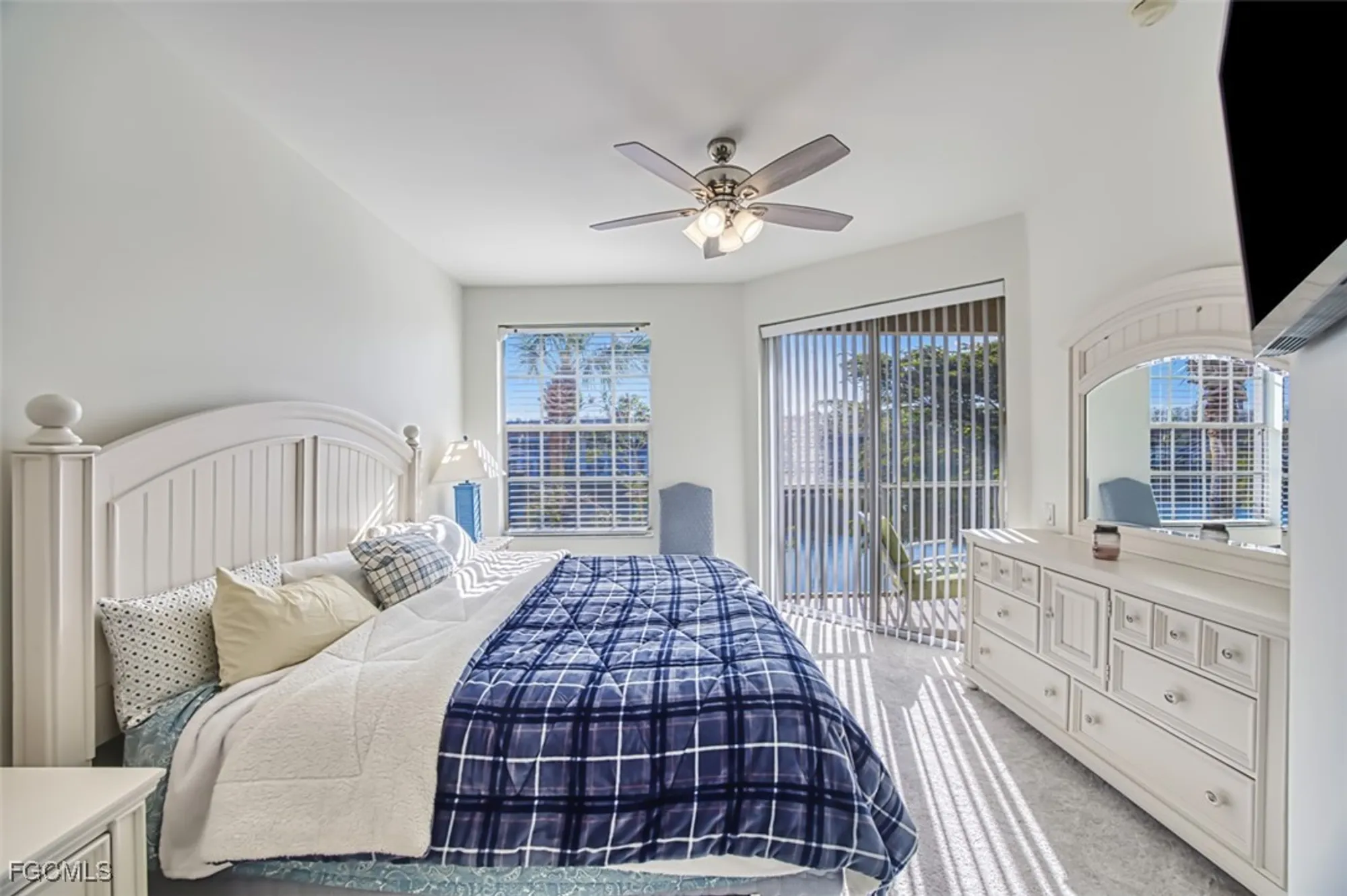 Property Slideshow image 22 of 49 | 10021 sky view way 1305, Fort Myers, FL, 33913