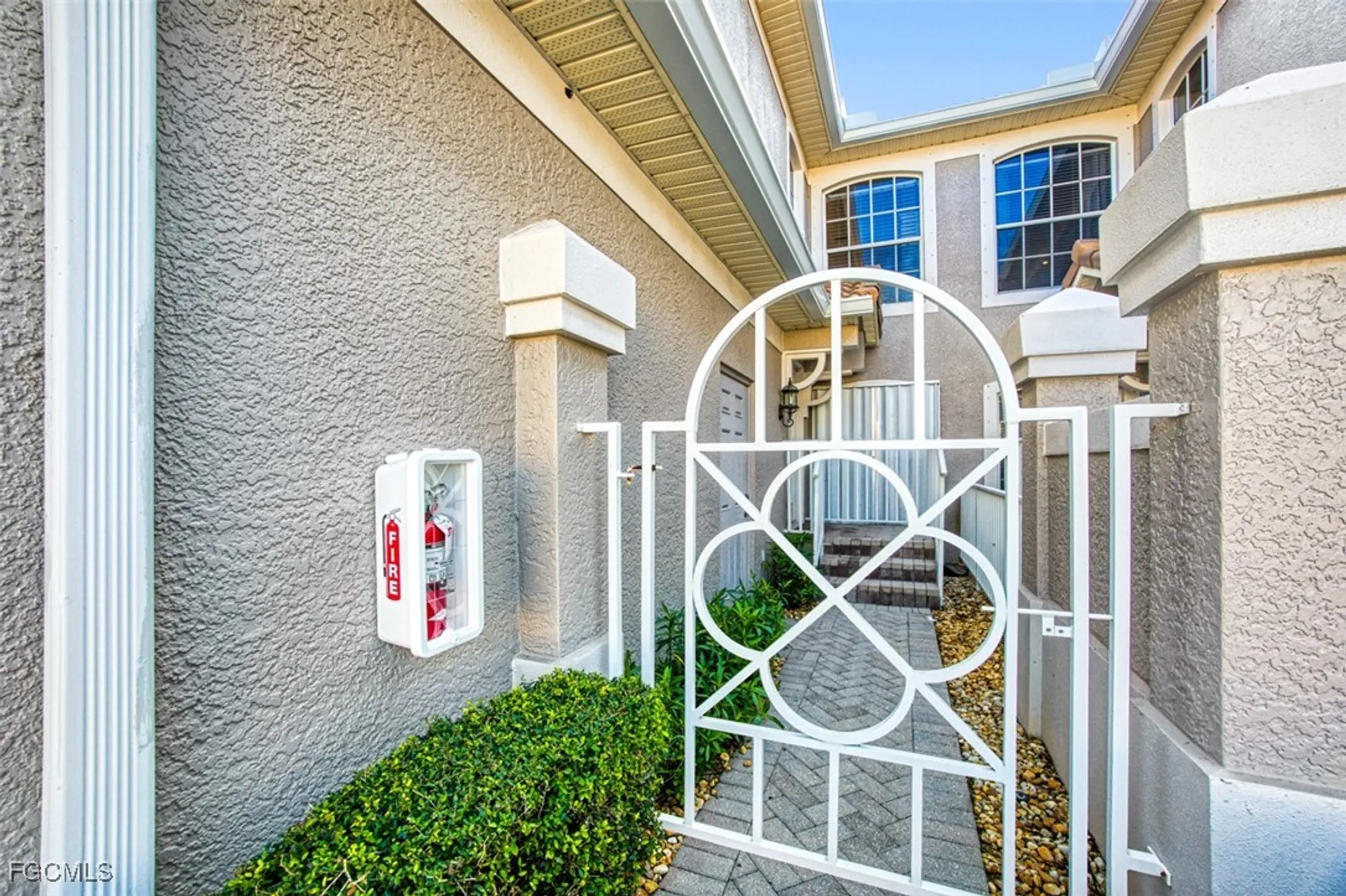 Property Slideshow image 5 of 49 | 10021 sky view way 1305, Fort Myers, FL, 33913