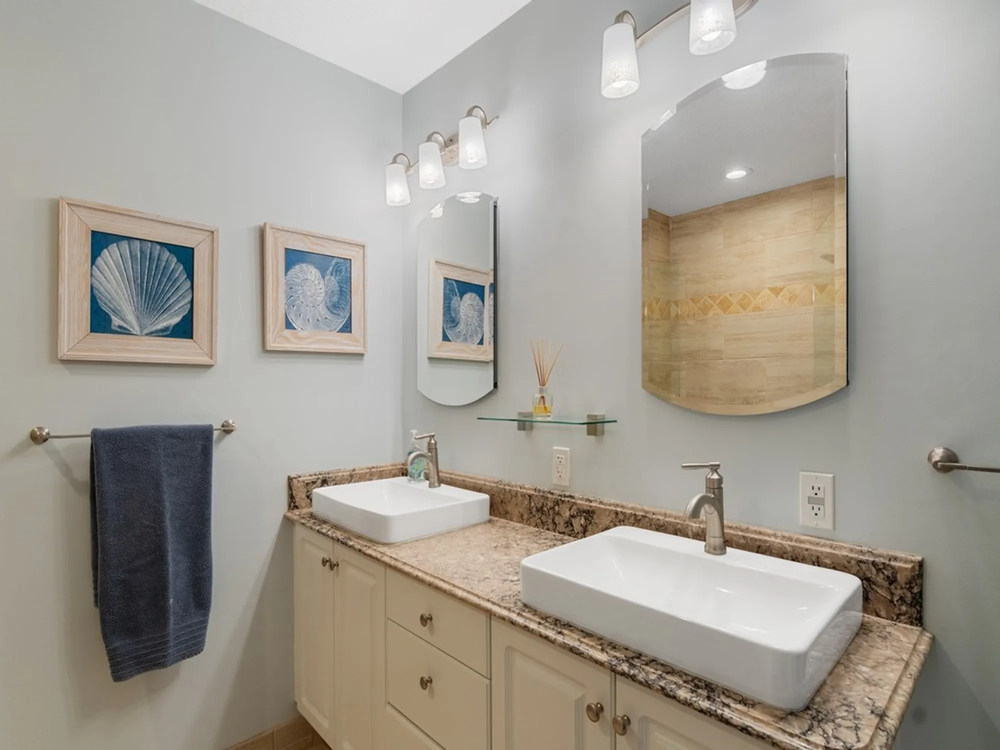 Property Slideshow image 15 of 32 | 5020 fairways cir apt j206, Vero Beach, FL, 32967