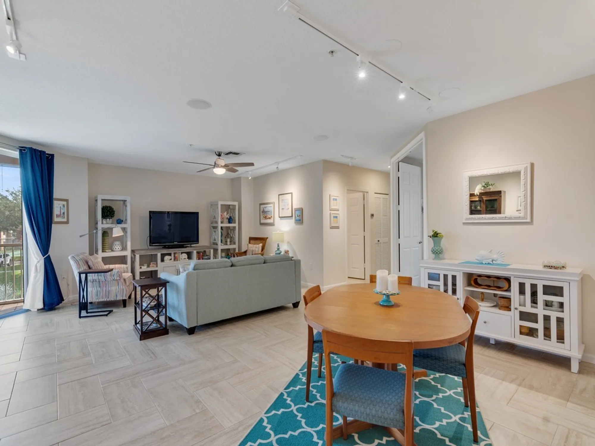 Property Slideshow image 2 of 32 | 5020 fairways cir apt j206, Vero Beach, FL, 32967