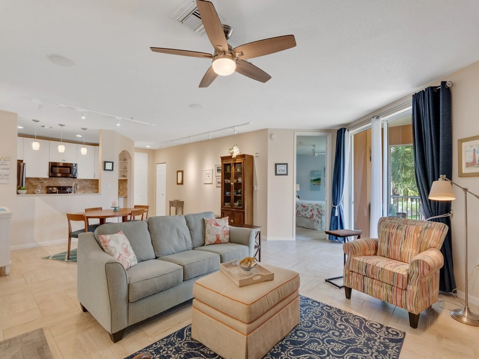 Property Slideshow image 7 of 32 | 5020 fairways cir apt j206, Vero Beach, FL, 32967