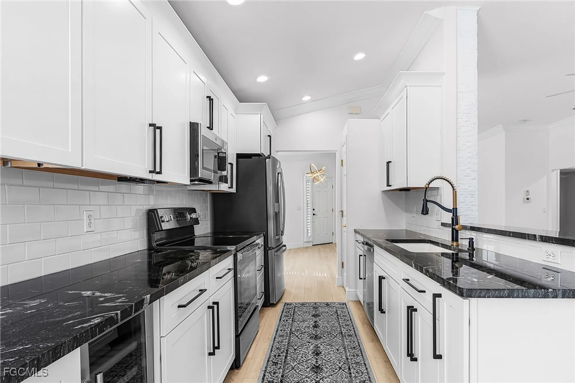 Property Slideshow image 5 of 47 | 9544 hemingway ln, Fort Myers, FL, 33913