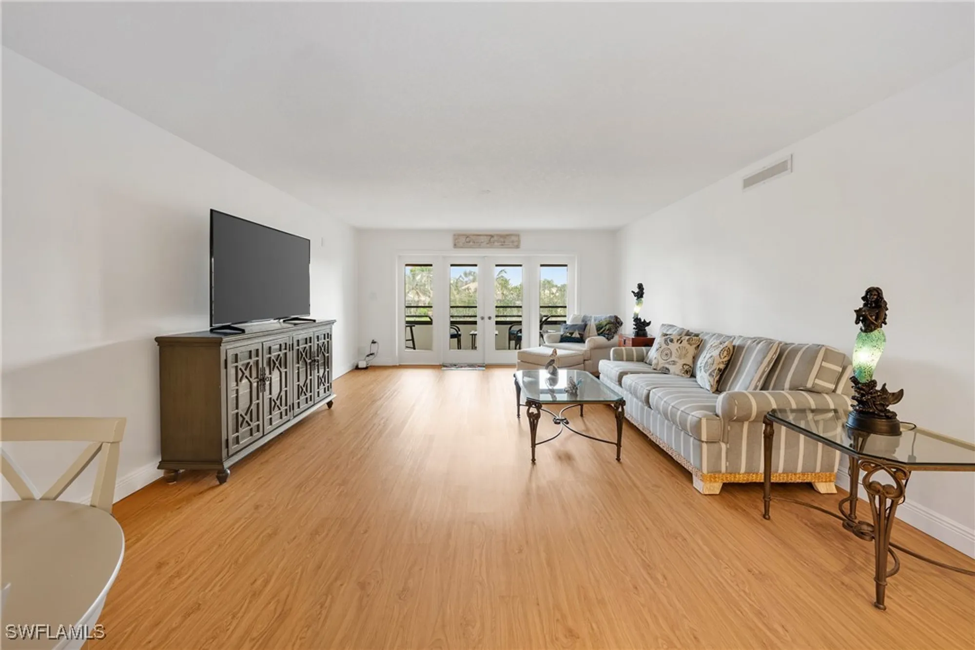 Property Slideshow image 15 of 48 | 801 islamorada blvd apt 22b, Punta Gorda, FL, 33955