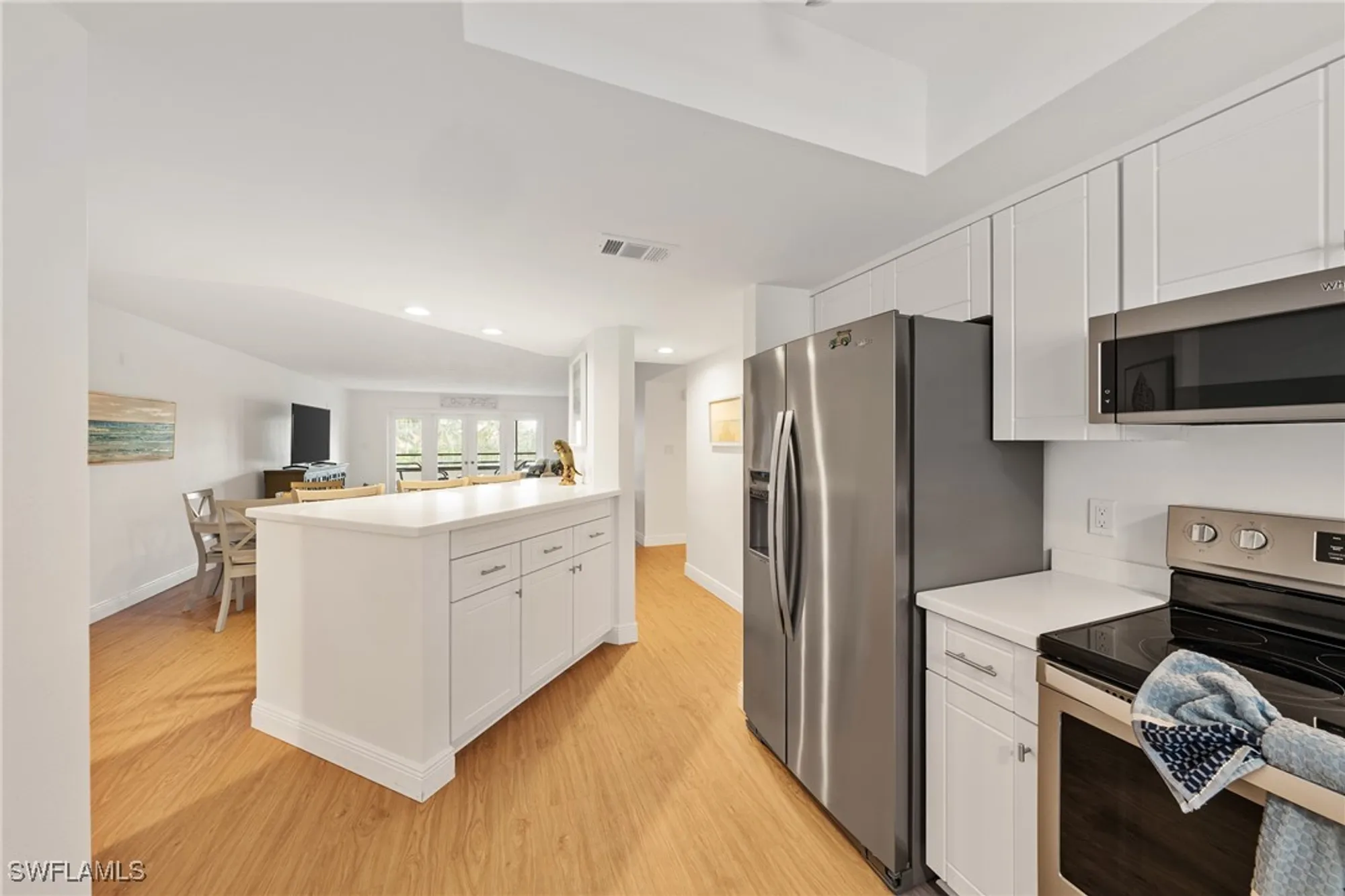 Property Slideshow image 12 of 48 | 801 islamorada blvd apt 22b, Punta Gorda, FL, 33955