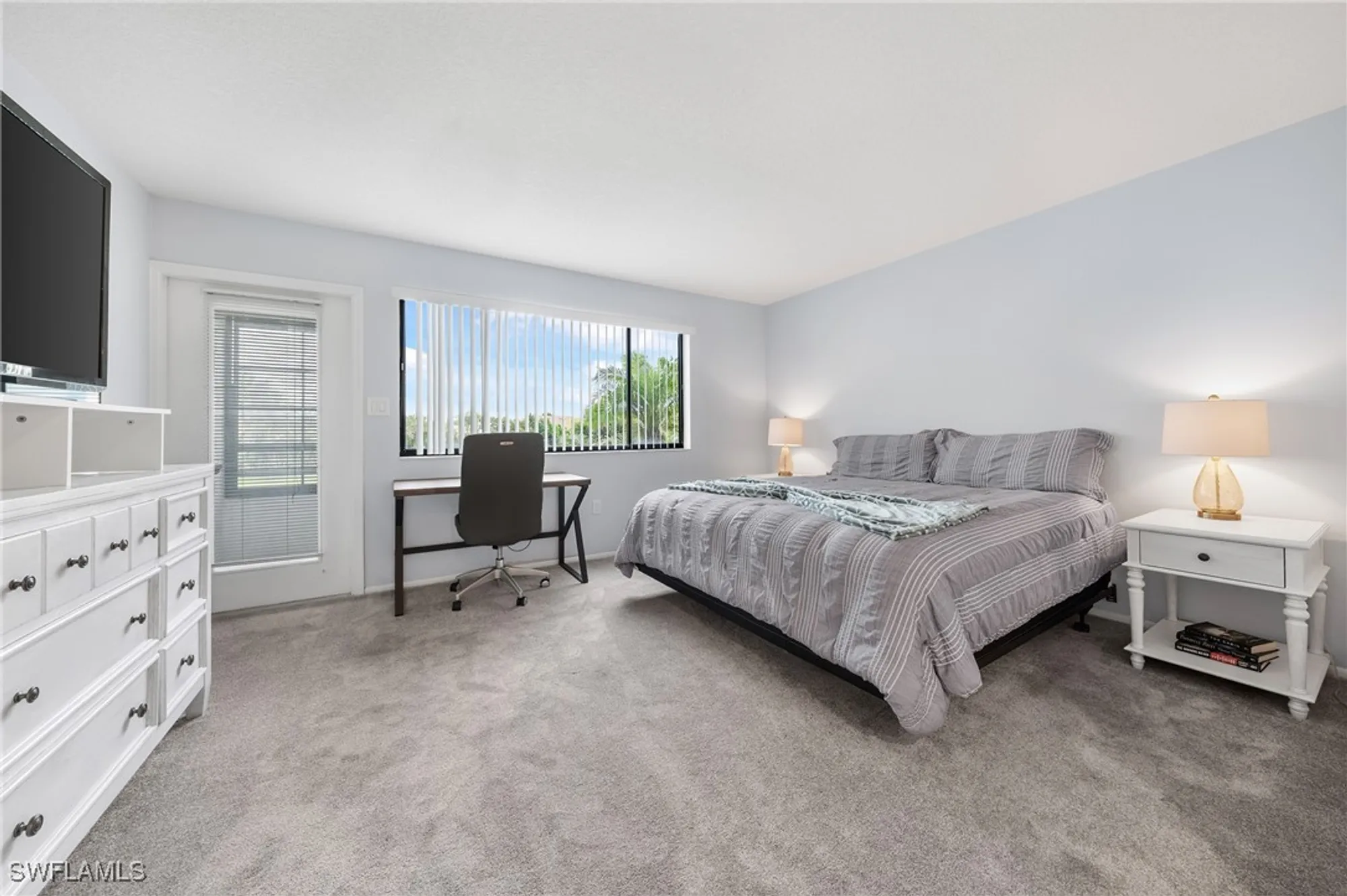 Property Slideshow image 20 of 48 | 801 islamorada blvd apt 22b, Punta Gorda, FL, 33955