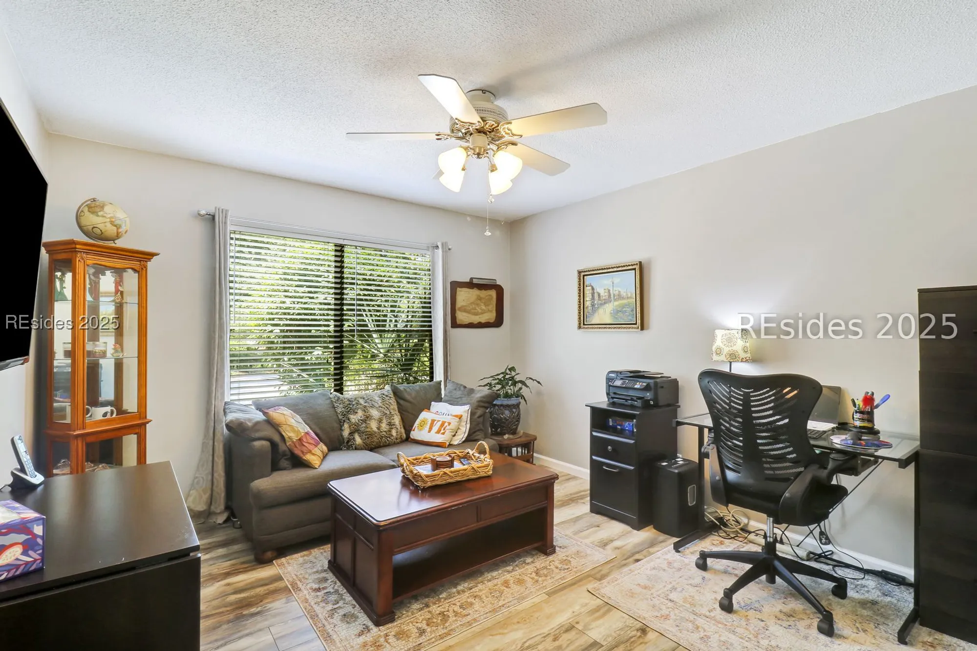 Property Slideshow image 15 of 25 | 27 arrow wood rd, Hilton Head Island, SC, 29926