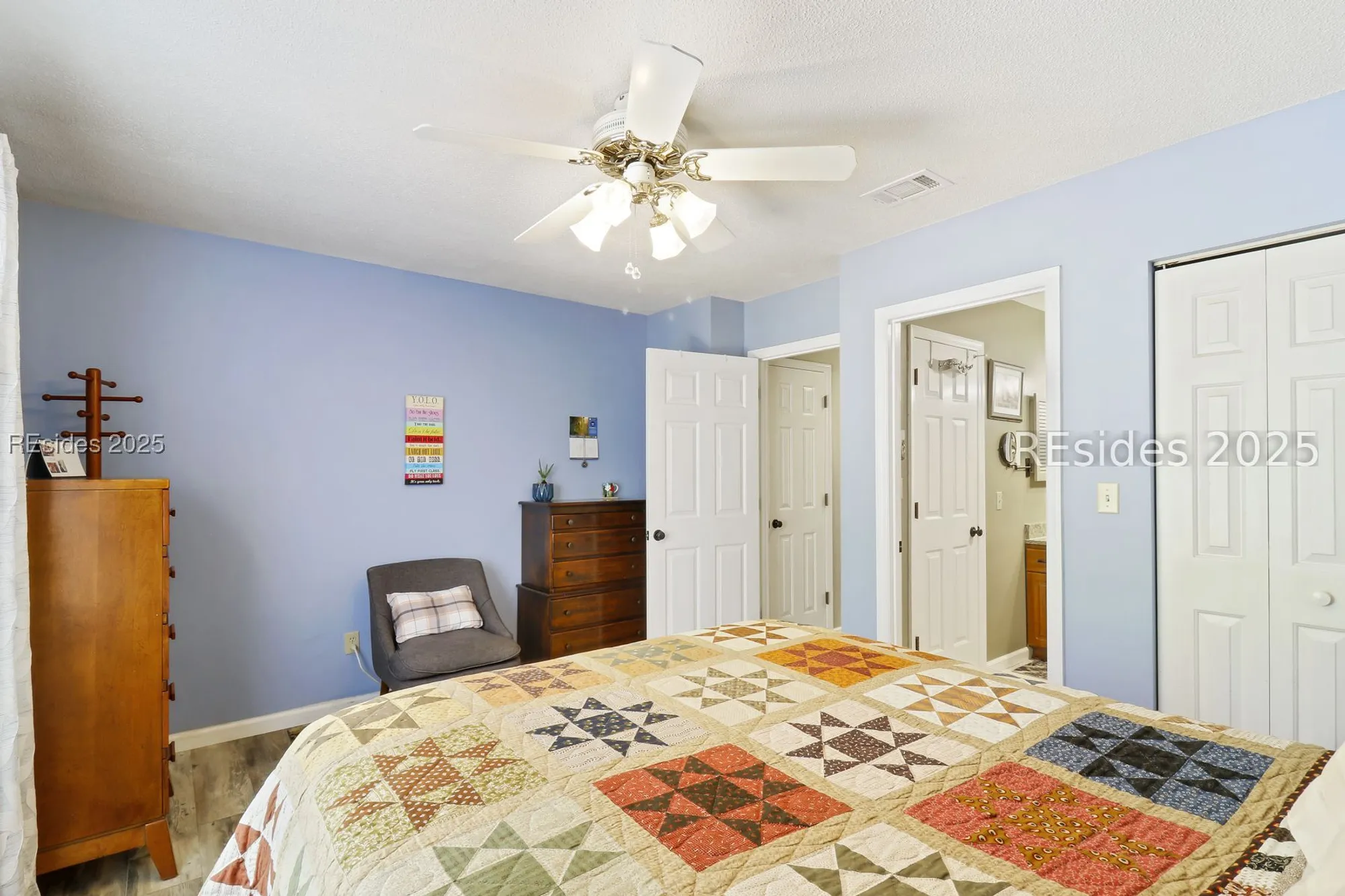 Property Slideshow image 17 of 25 | 27 arrow wood rd, Hilton Head Island, SC, 29926