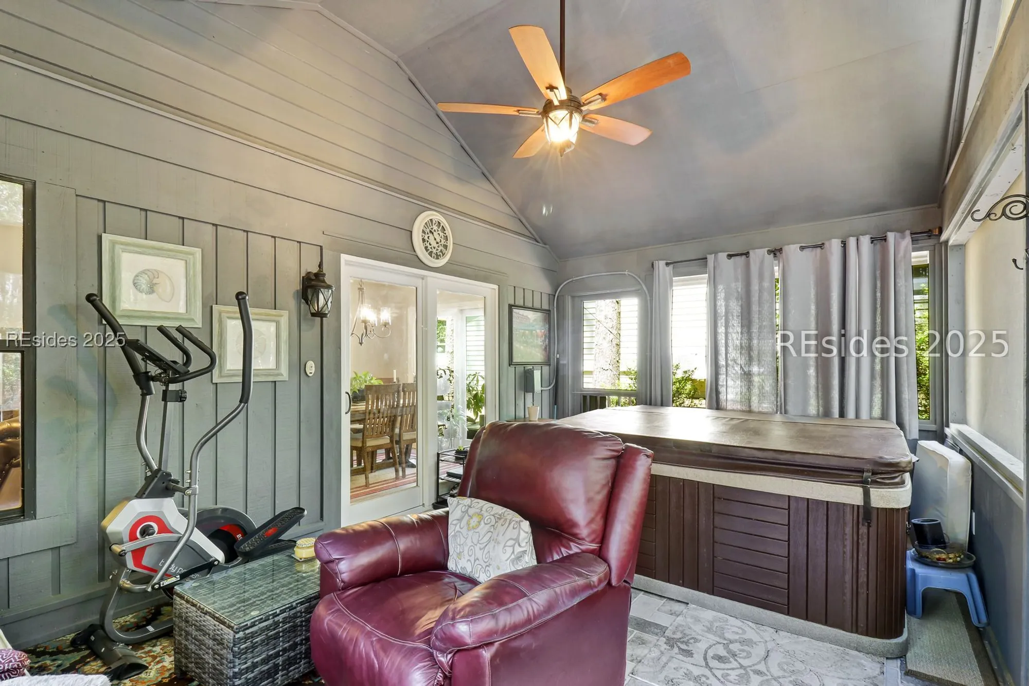 Property Slideshow image 23 of 25 | 27 arrow wood rd, Hilton Head Island, SC, 29926