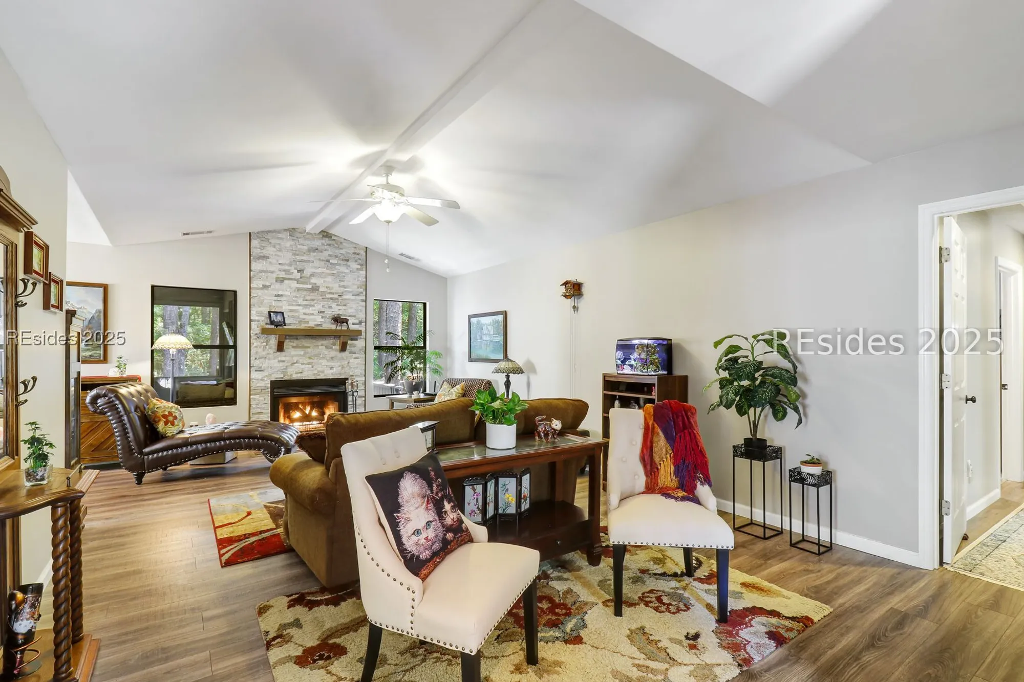 Property Slideshow image 5 of 25 | 27 arrow wood rd, Hilton Head Island, SC, 29926