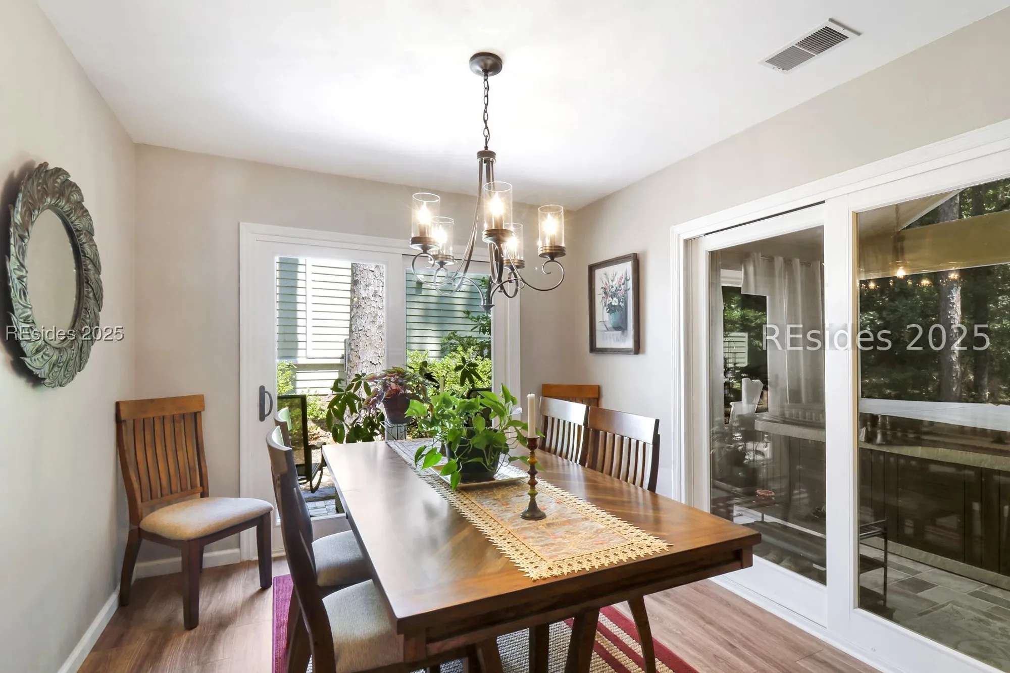 Property Slideshow image 8 of 25 | 27 arrow wood rd, Hilton Head Island, SC, 29926