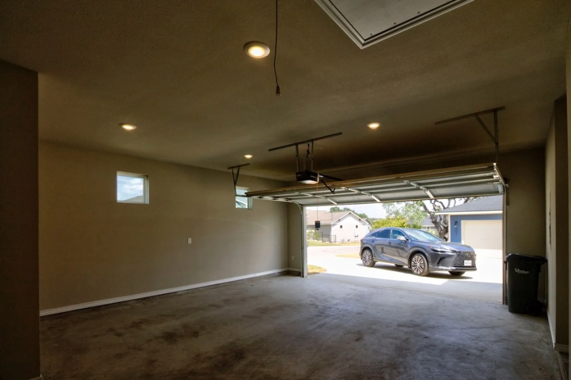 Property Slideshow image 25 of 30 | 404 eagle dr # 101, San Marcos, TX, 78666