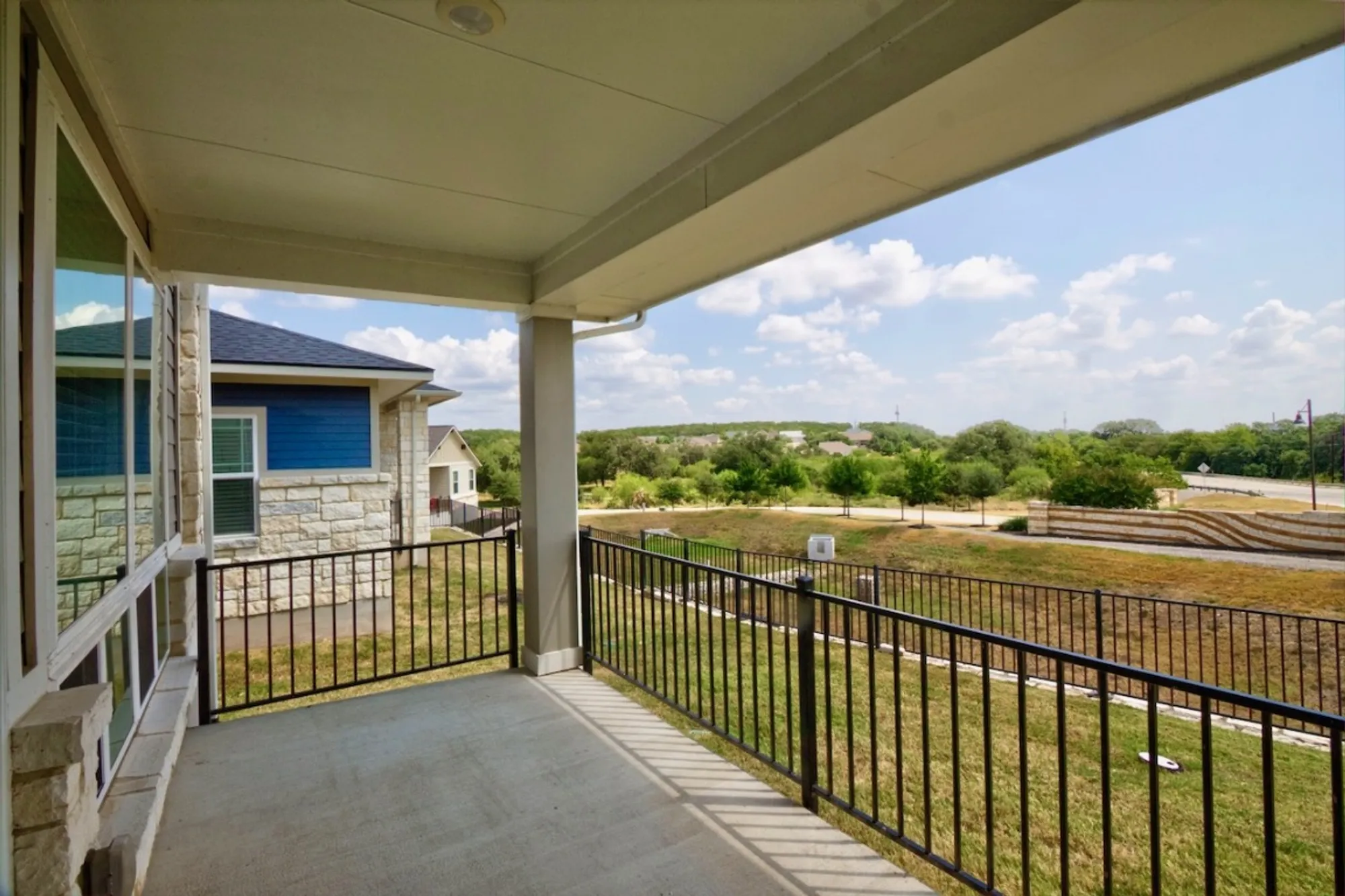 Property Slideshow image 22 of 30 | 404 eagle dr # 101, San Marcos, TX, 78666