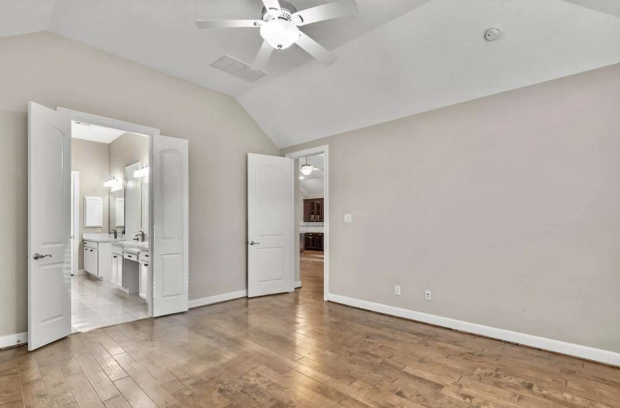 Property Slideshow image 15 of 38 | 118 bellardia ct, Montgomery, TX, 77316