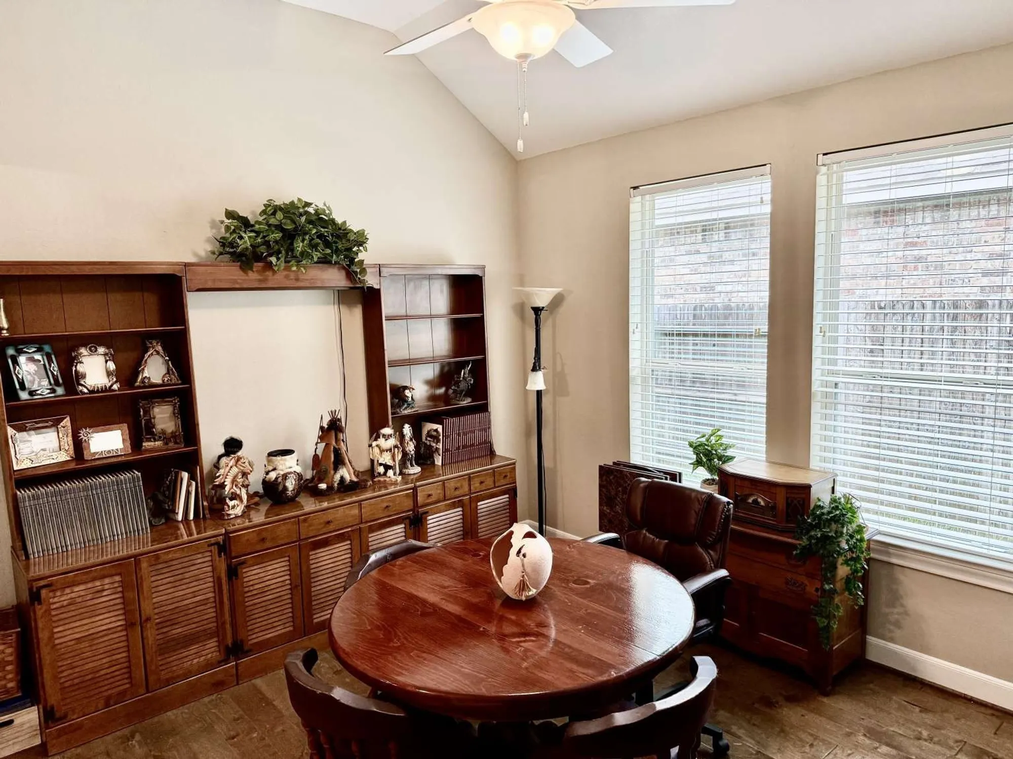 Property Slideshow image 25 of 38 | 118 bellardia ct, Montgomery, TX, 77316