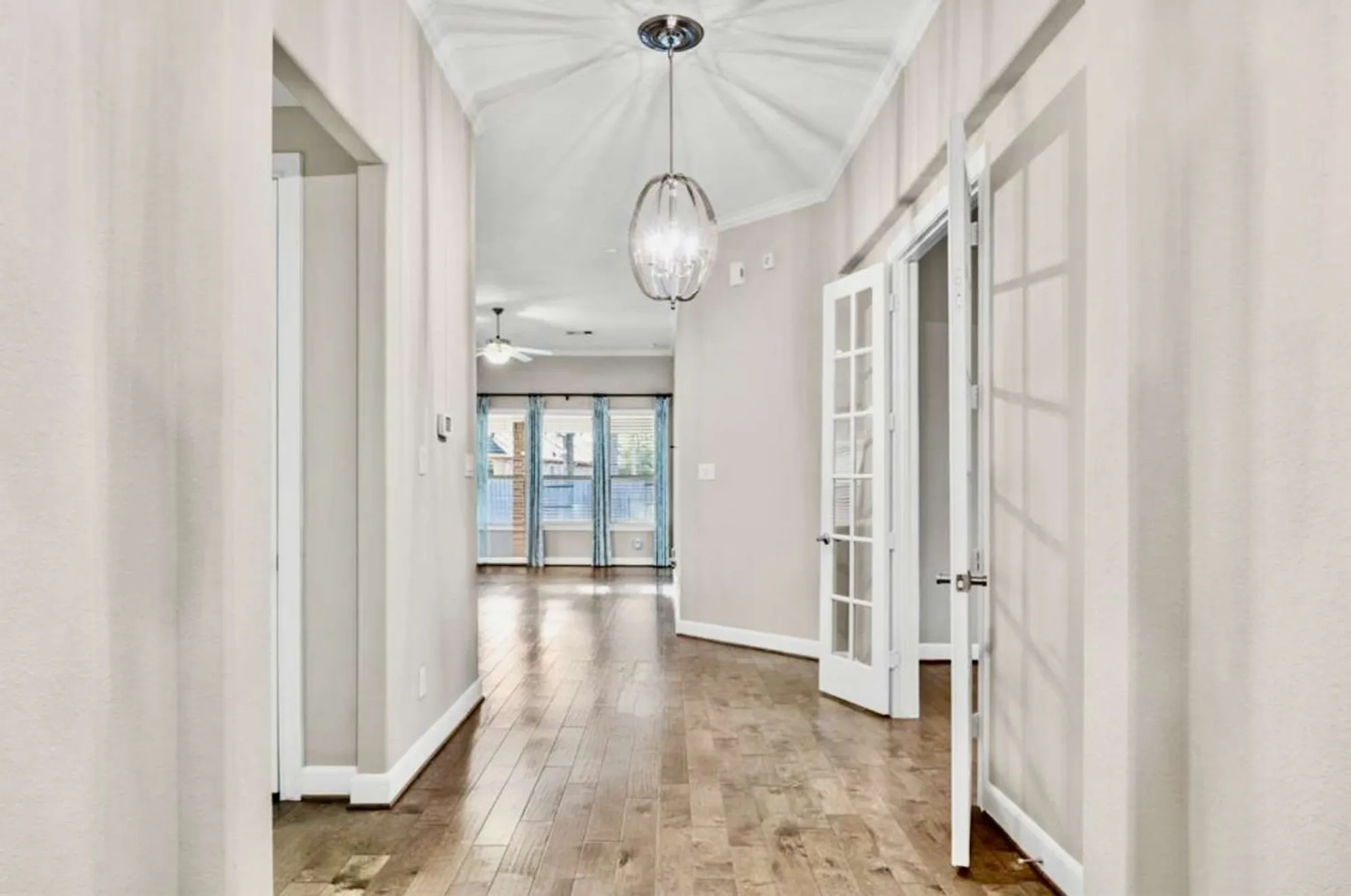 Property Slideshow image 5 of 38 | 118 bellardia ct, Montgomery, TX, 77316