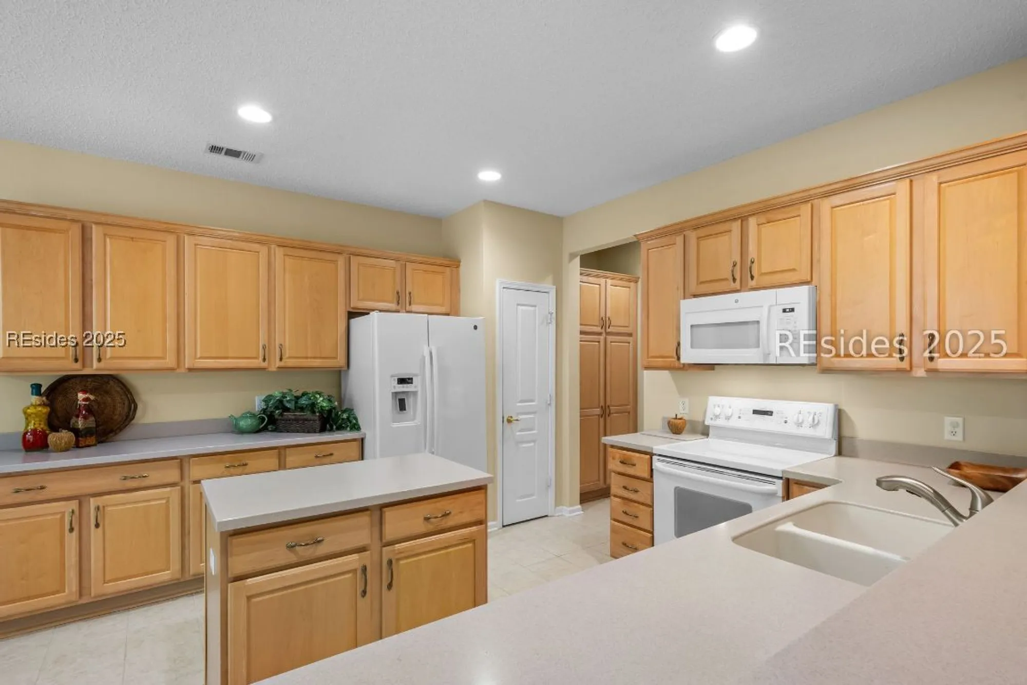 Property Slideshow image 16 of 33 | 32 willow brook dr, Bluffton, SC, 29909