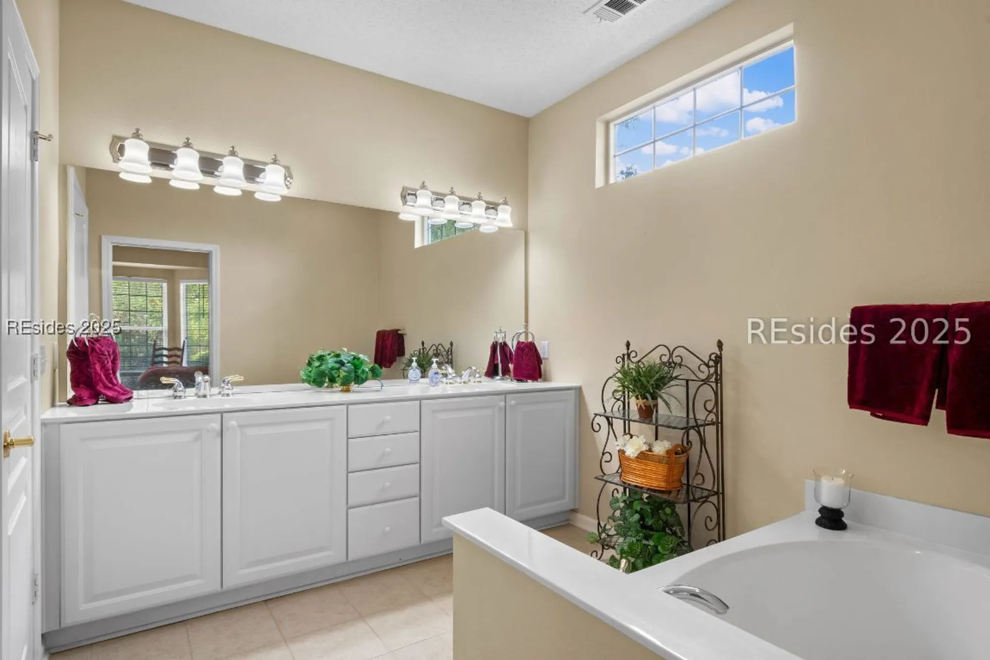 Property Slideshow image 26 of 33 | 32 willow brook dr, Bluffton, SC, 29909