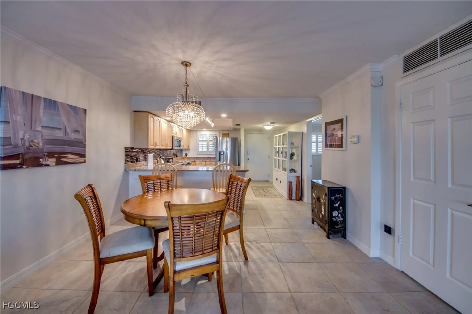 Property Slideshow image 16 of 29 | 4260 se 20th pl 404, Cape Coral, FL, 33904