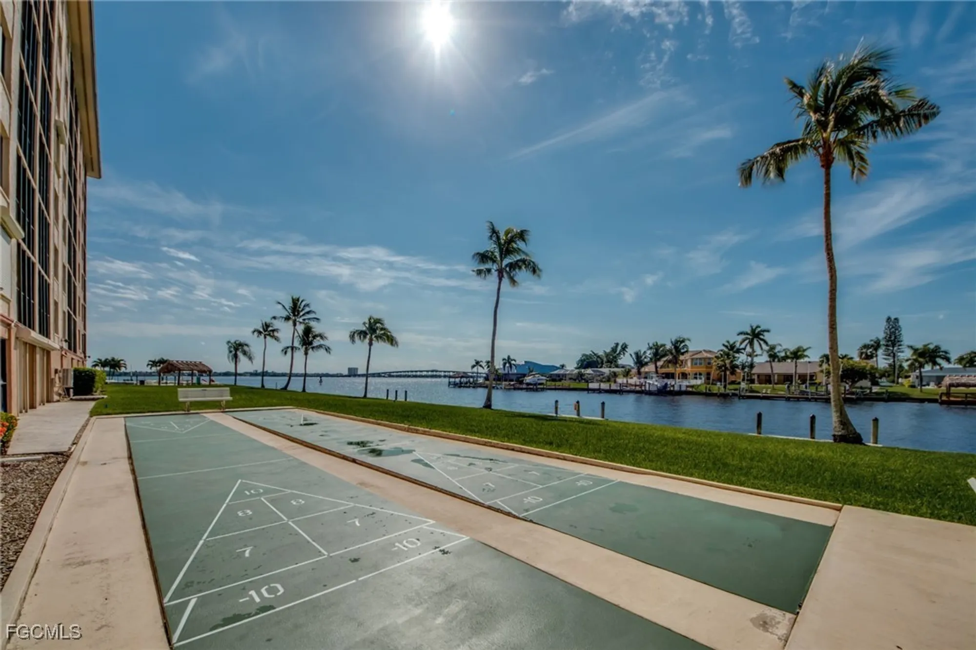 Property Slideshow image 26 of 29 | 4260 se 20th pl 404, Cape Coral, FL, 33904