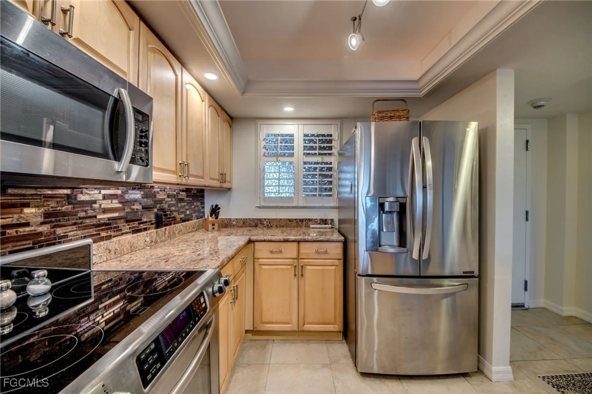 Property Slideshow image 9 of 29 | 4260 se 20th pl 404, Cape Coral, FL, 33904