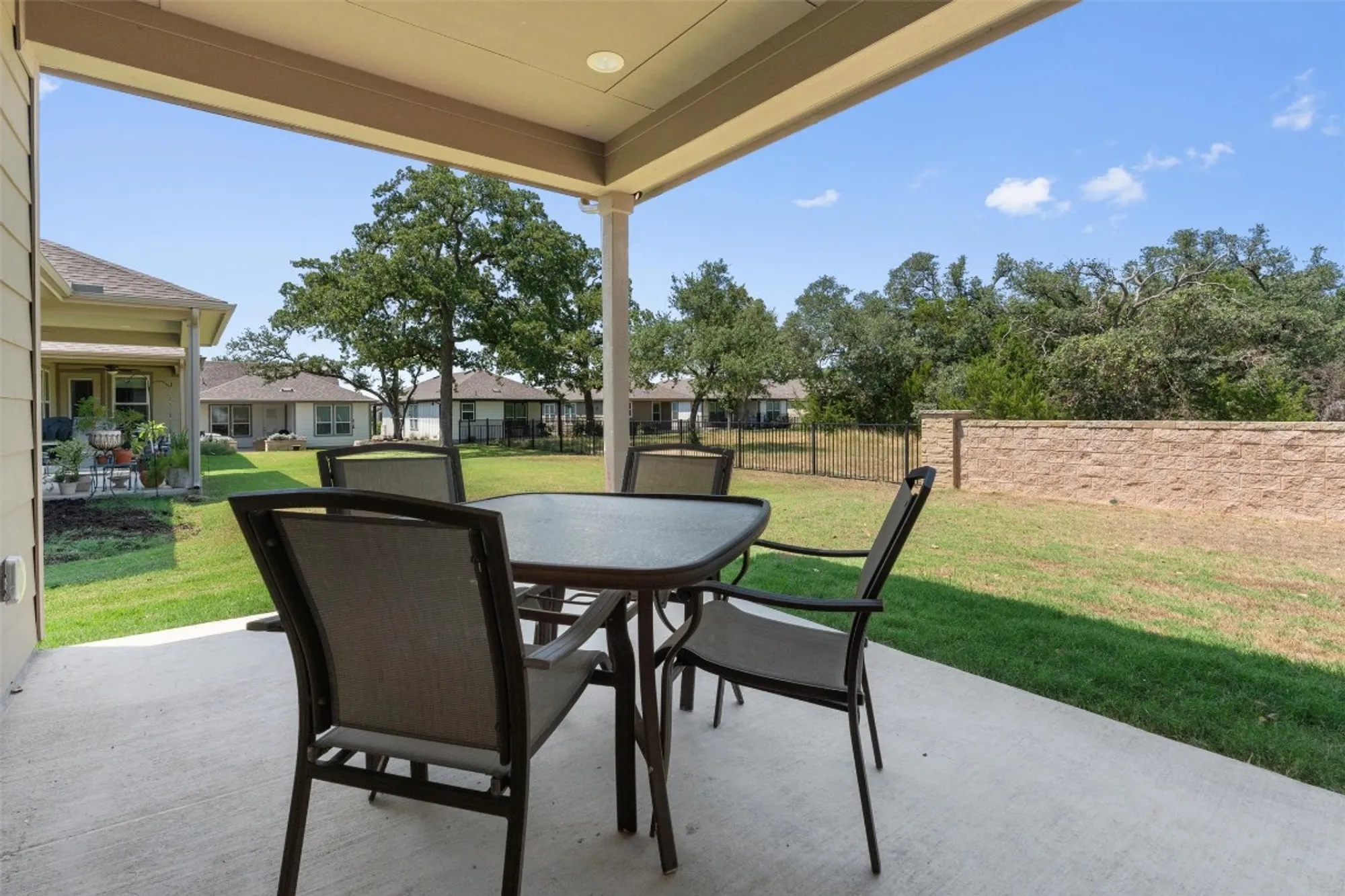 Property Slideshow image 26 of 29 | 502 saratoga ln, Georgetown, TX, 78633